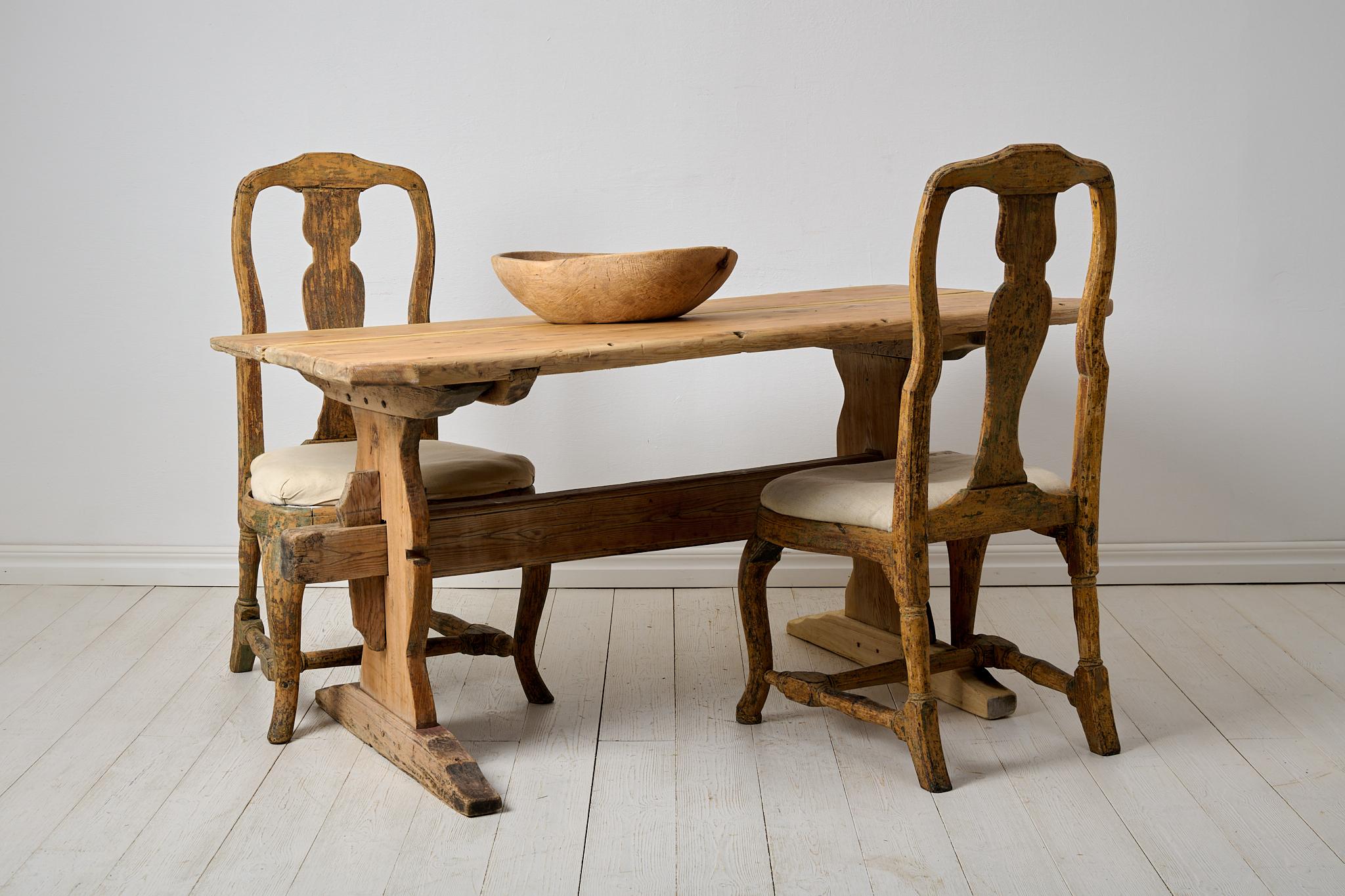 Antique Genuine Northern Swedish Folk Art Pine Dining or Work Trestle Table  In Good Condition For Sale In Kramfors, SE