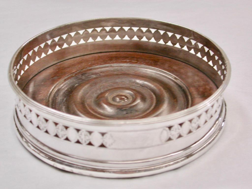 Sterling Silver Antique Geo 111 Silver Wine  1791 Robert Hennell 11 London For Sale