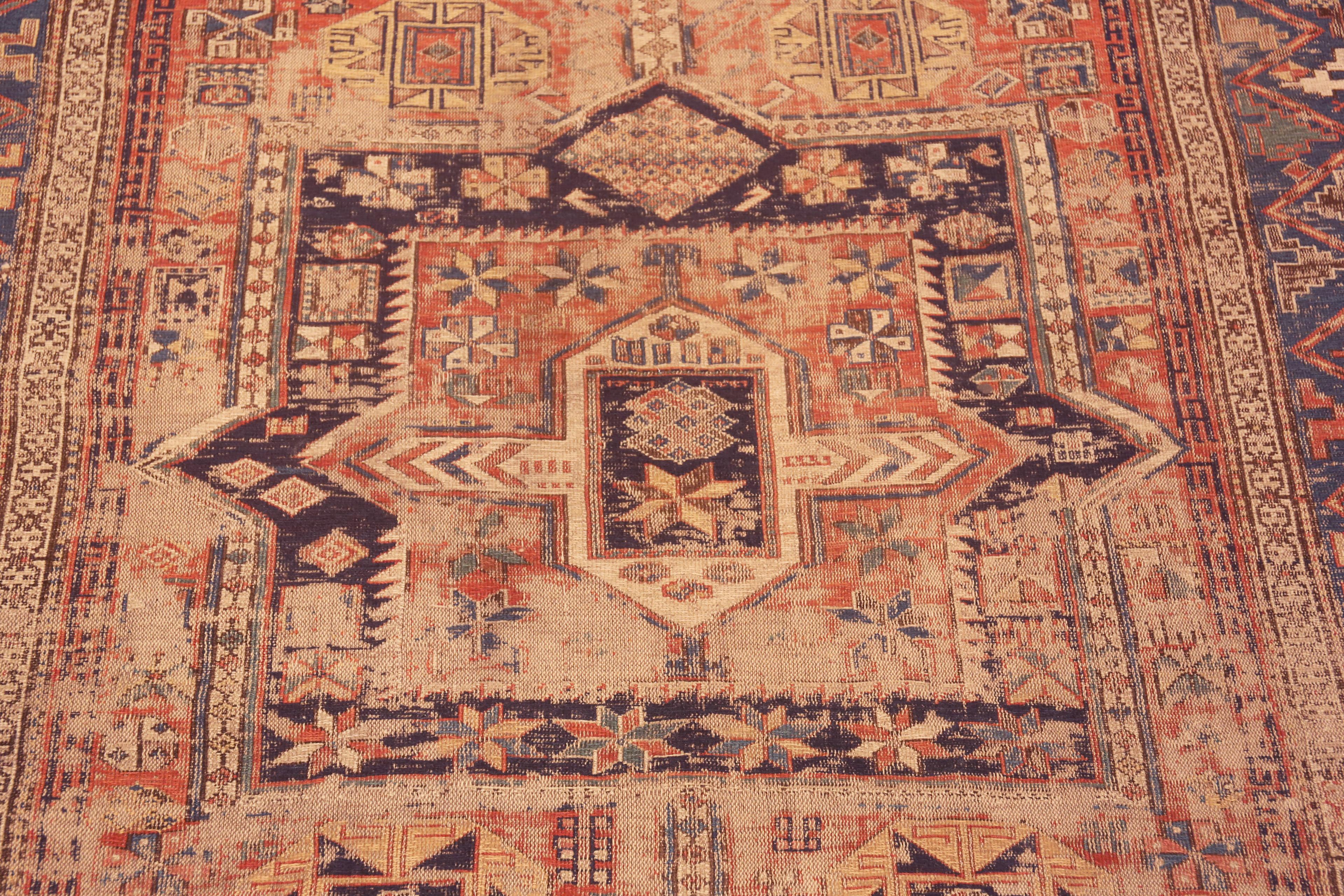  Antiker geometrischer kaukasischer Soumak Shabby Chic Teppich im Shabby-Stil 4'5