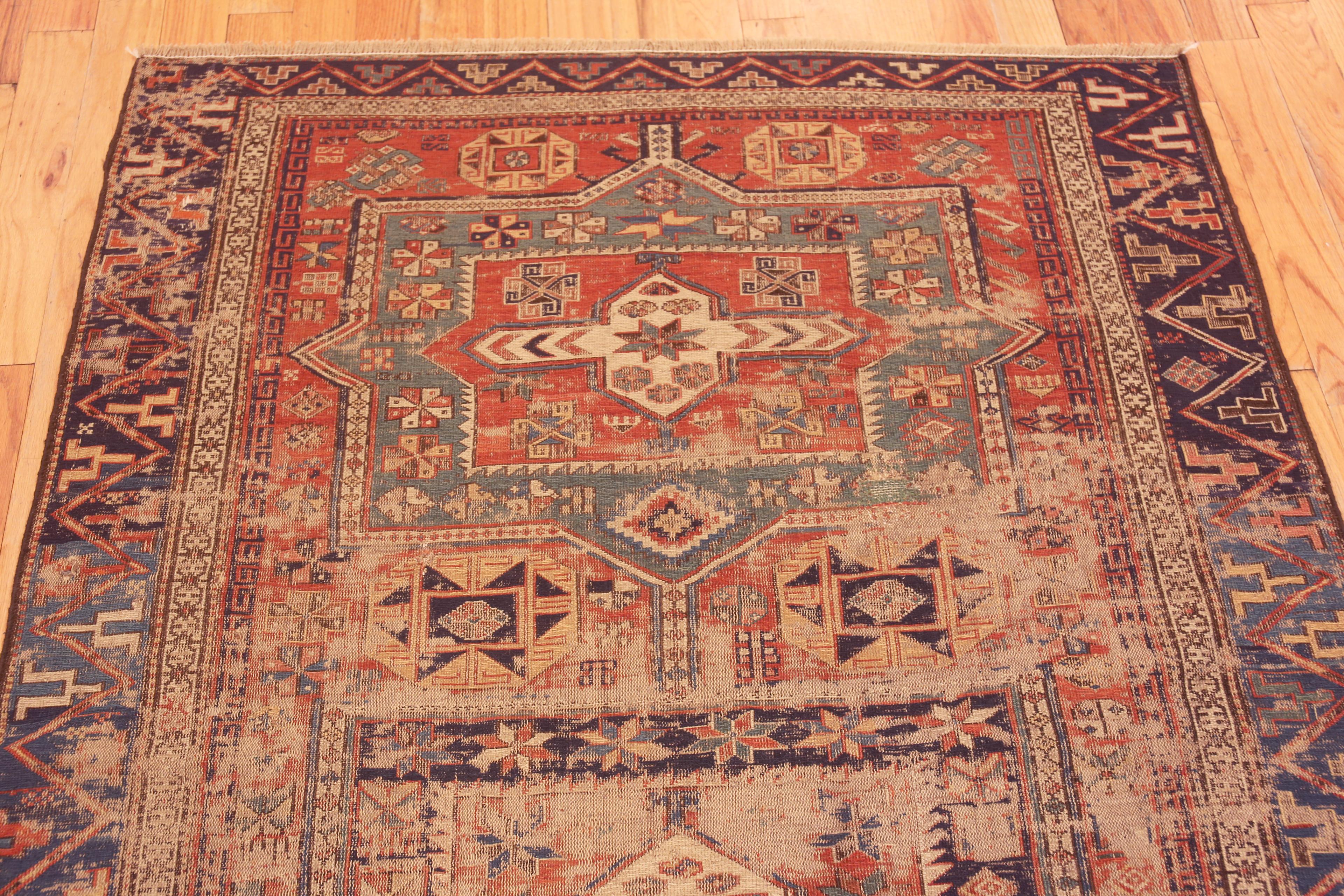  Antiker geometrischer kaukasischer Soumak Shabby Chic Teppich im Shabby-Stil 4'5