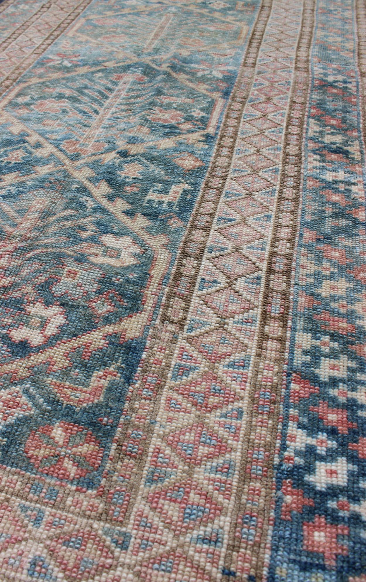 Antique Geometric Design Persian Small Lori Rug in Light Teal and Pink In Good Condition For Sale In Atlanta, GA