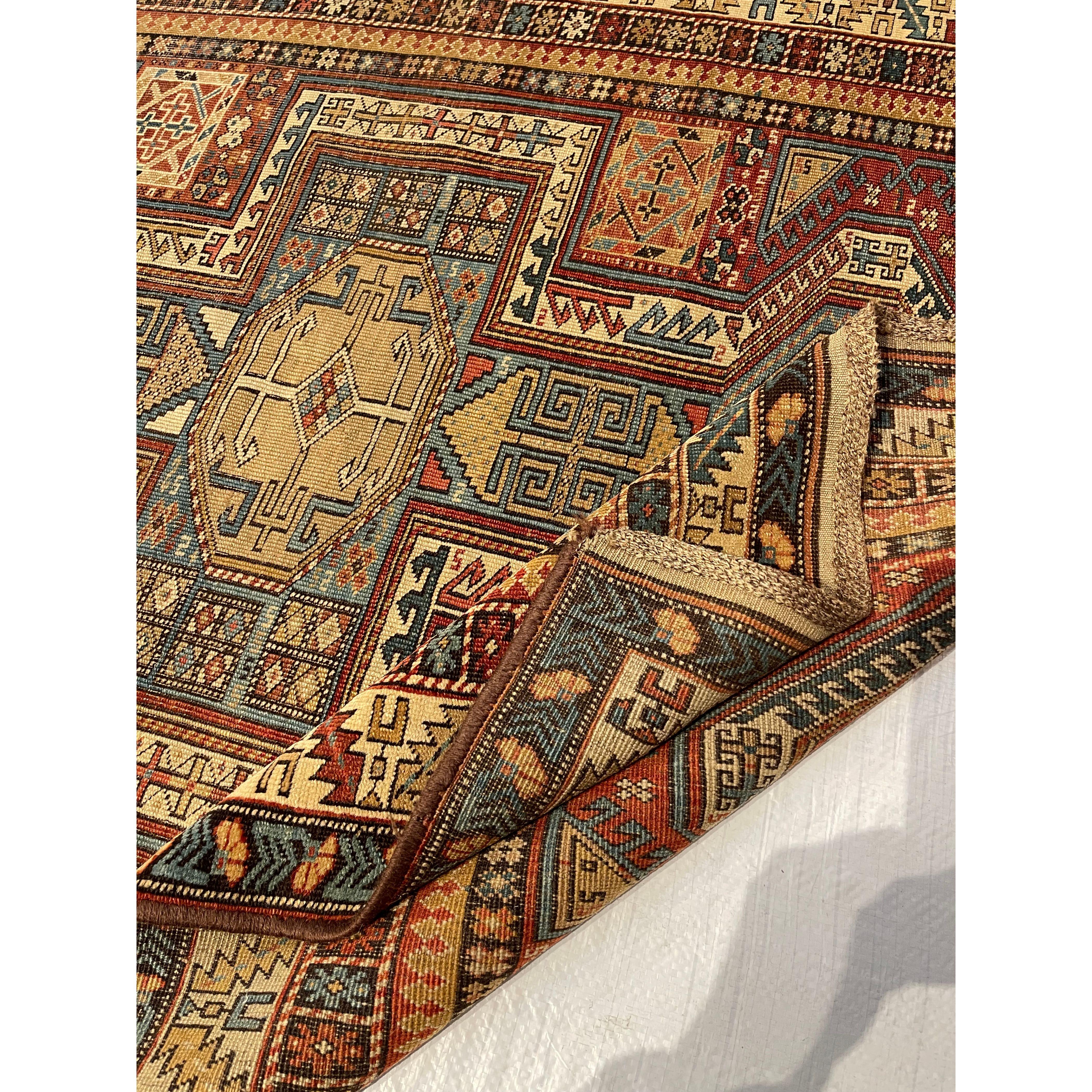 Antique Geometric Shirvan Rug In Good Condition For Sale In Los Angeles, US