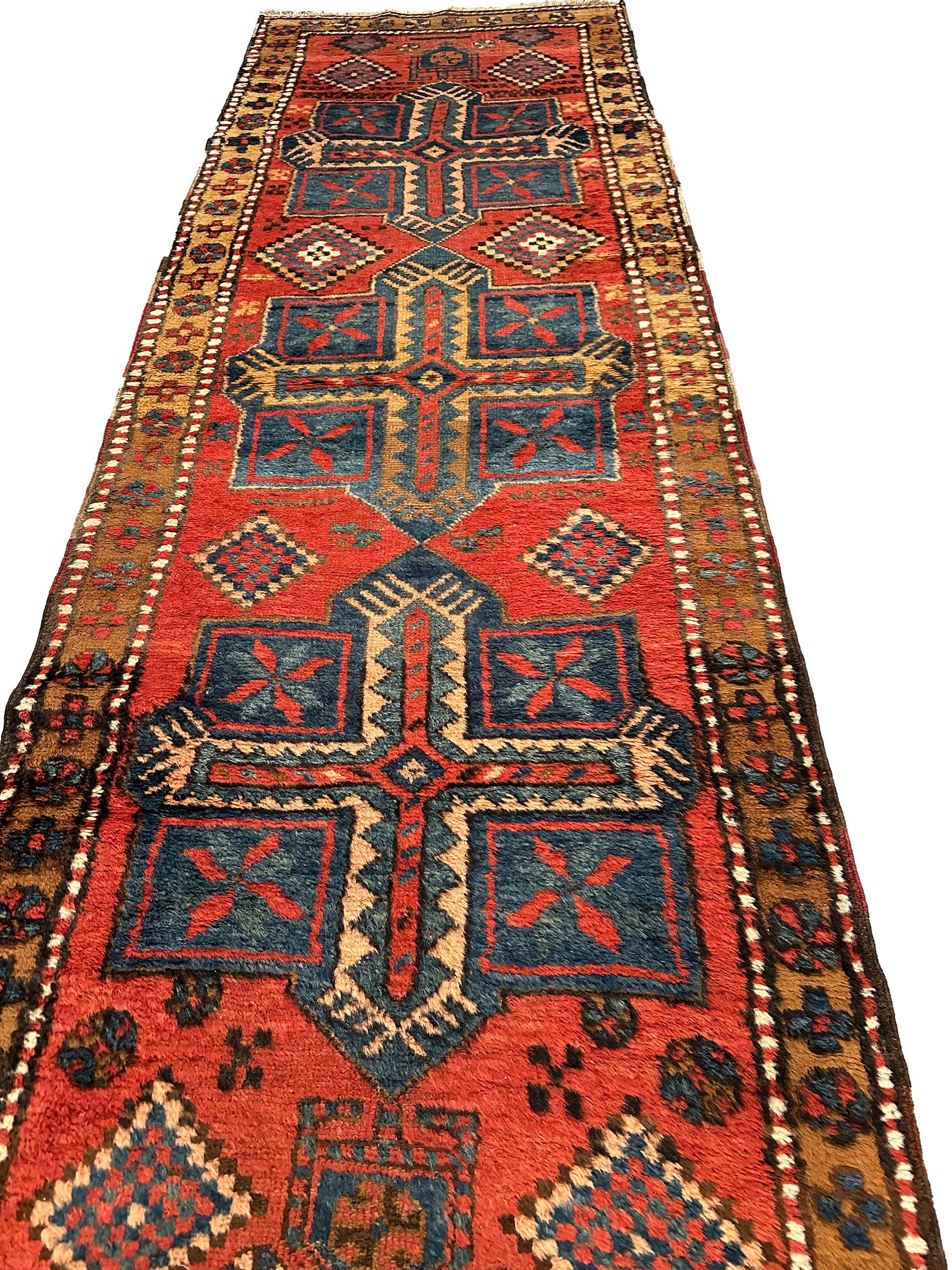 Persian Antique Geometric Tribal Rug Handmade Runner Rug 1900 89cm x 262cm 3x9ft For Sale