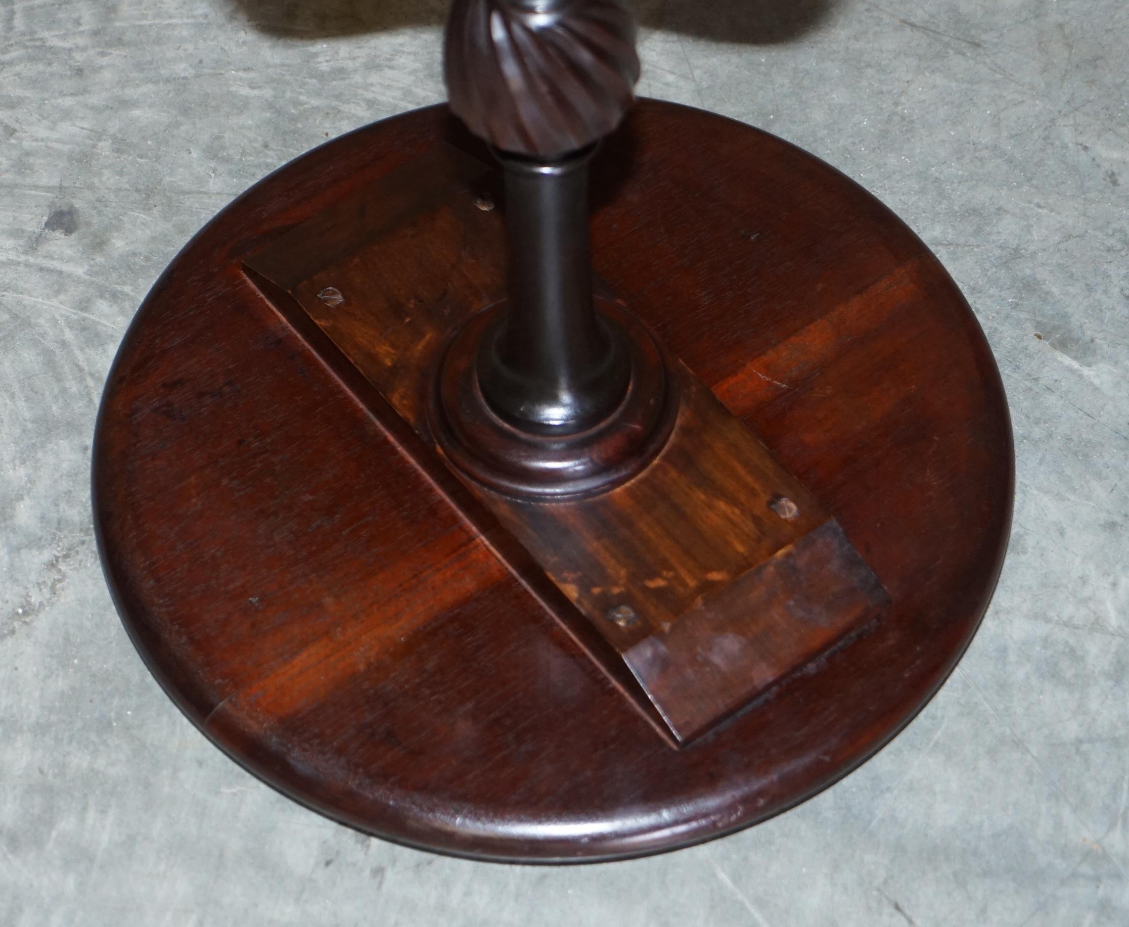 Antique Georgain / Victorian Stamped Hardwood Tripod Lamp Side End Wine Table For Sale 4