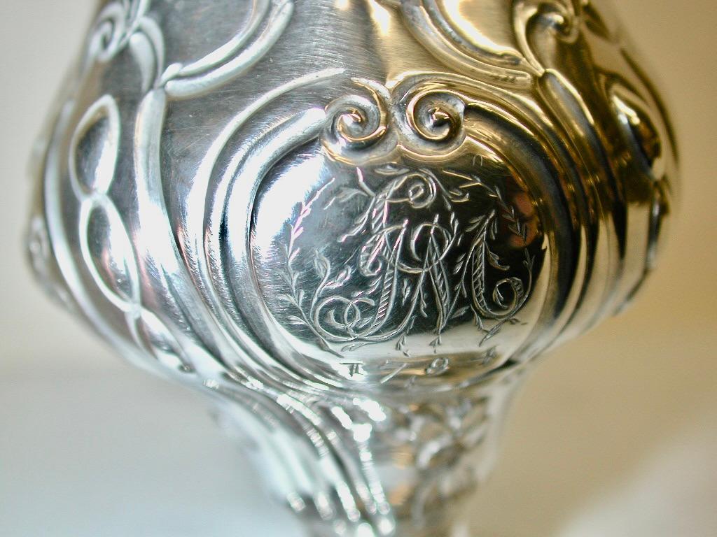 Argento 925 Antica brocca da crema in argento sbalzato George 111 datata 1782 Thomas Shepherd Londra in vendita