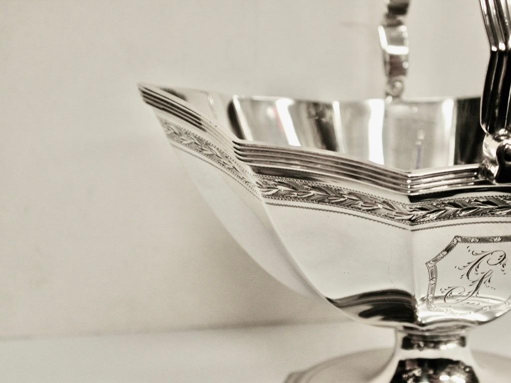 Antiguo cesto de azúcar de corte brillante George 111 Silver  1794 Henry Chawner Londres Jorge III en venta