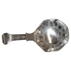 Antique George 111 Silver Bright Cut Tea Caddy Spoon Dated 1817