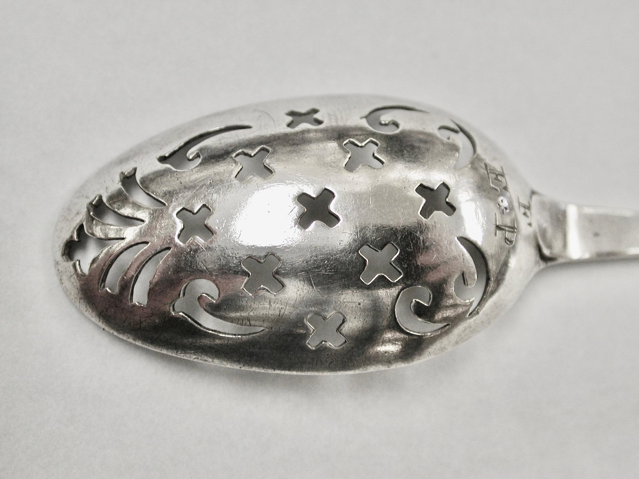 Antigua cuchara moteada de plata George 111 Fechada circa 1760 James Marson Londres 1