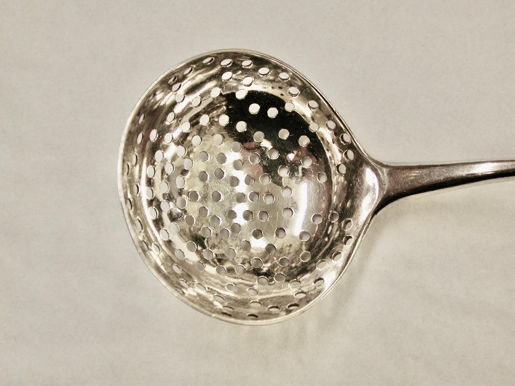 George III Antique George 111 Silver Sugar Sifter Spoon Newcastle Langlands and Robertson  For Sale