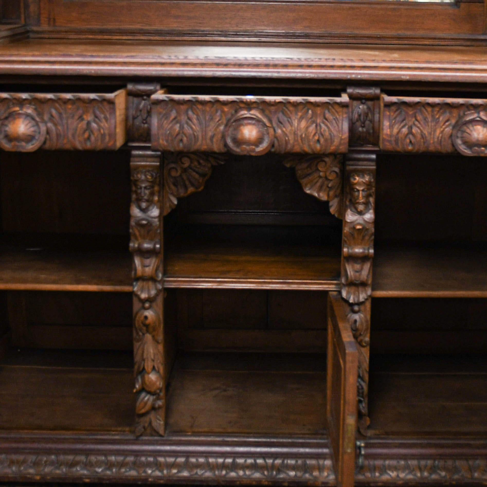 Antiguo George Fleet and Co. Armario Servidor Buffet de Roble Tallado a Mano Jacobino en venta