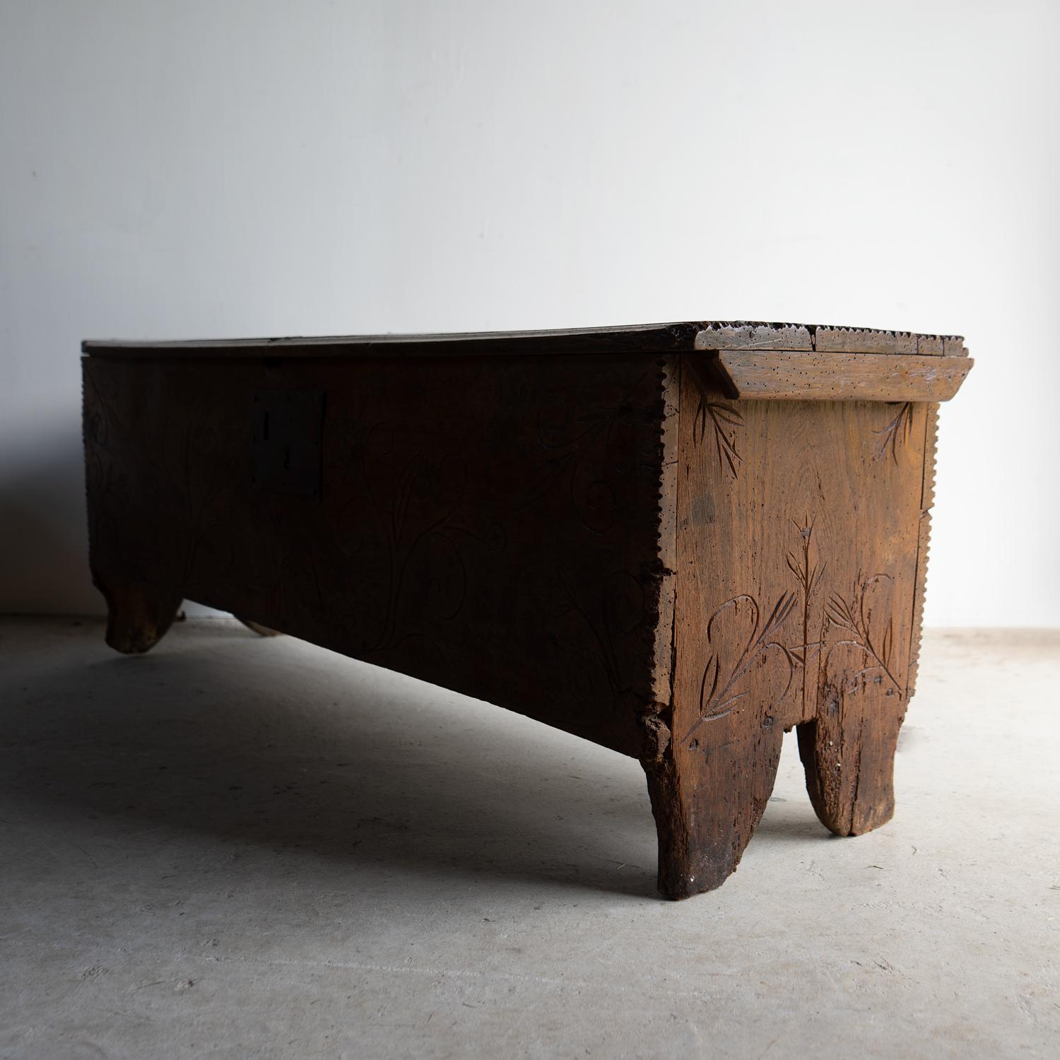 Antike George I Chip geschnitzt Zeder sechs Plank Chest/Coffer, frühen 18. im Angebot 6