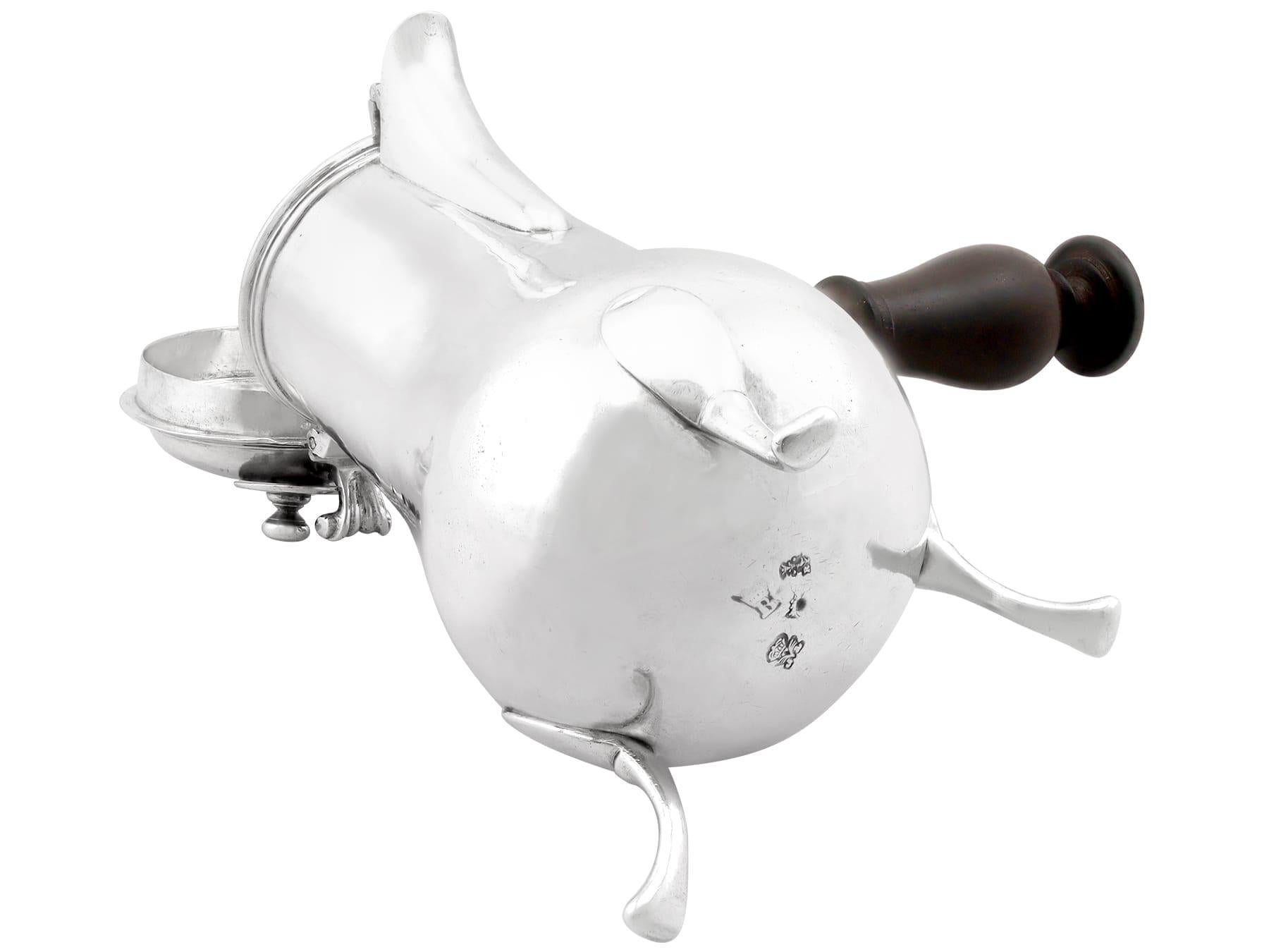 Antique George I French Silver Side-Handled Chocolate Pot im Angebot 9