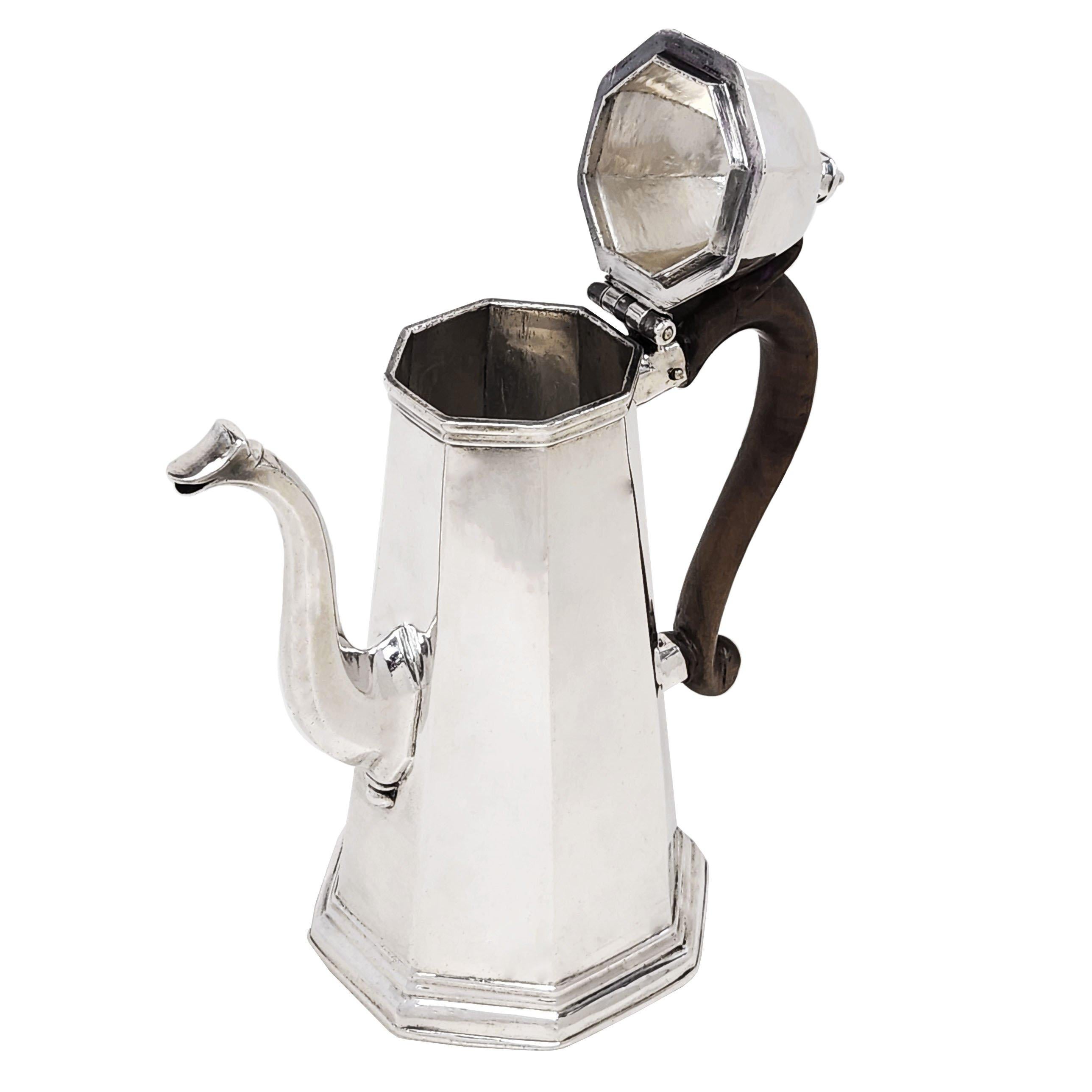 Antique George I Octagonal Silver Coffee Pot 1719 18th Century Early Georgian In Good Condition For Sale In London, GB