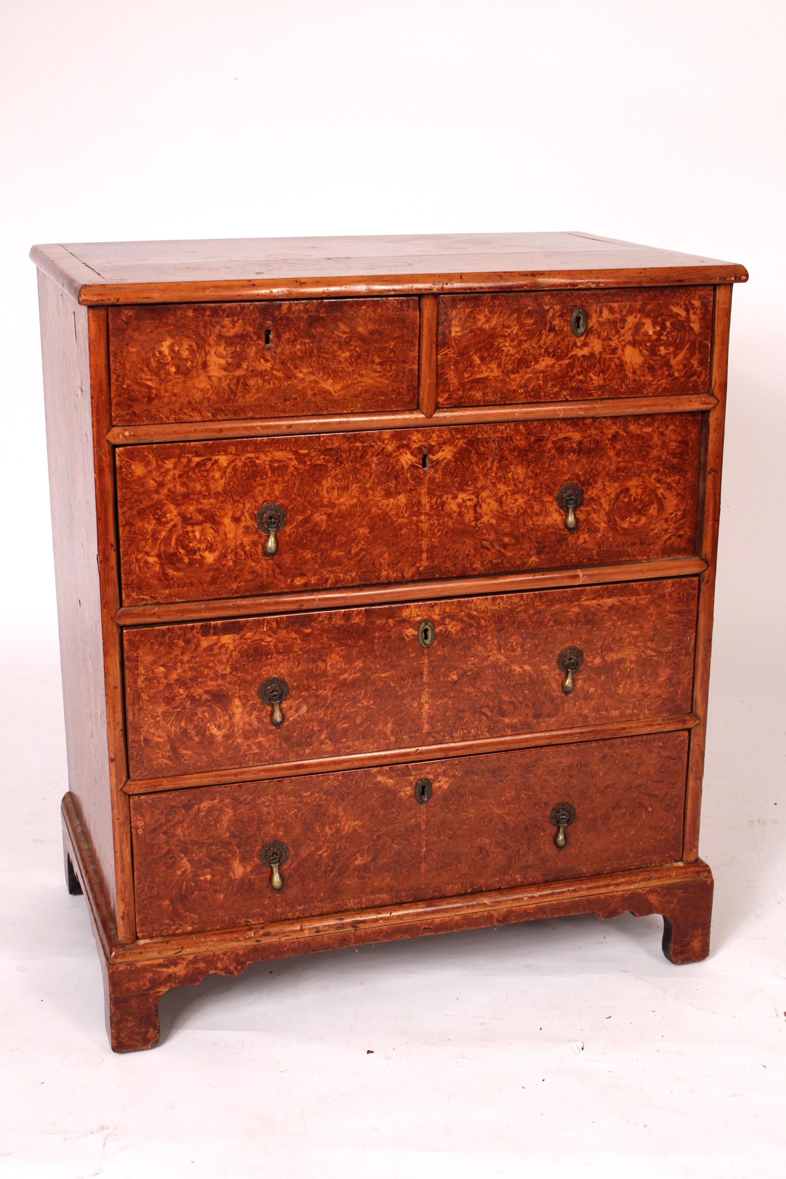Antique George I Style burl Wood Chest of Drawers In Good Condition For Sale In Laguna Beach, CA