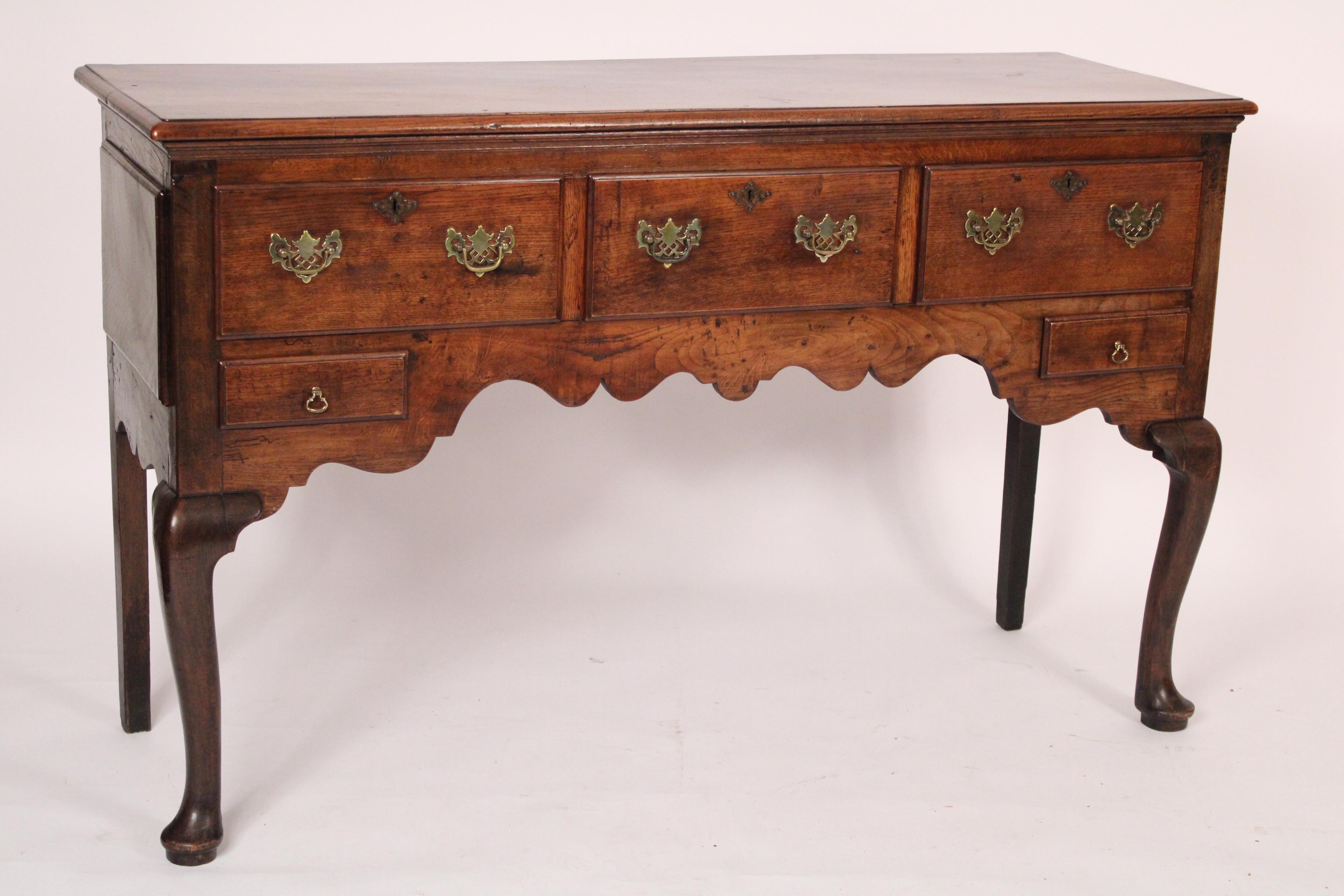Antique George I Style English Oak Sideboard In Good Condition For Sale In Laguna Beach, CA