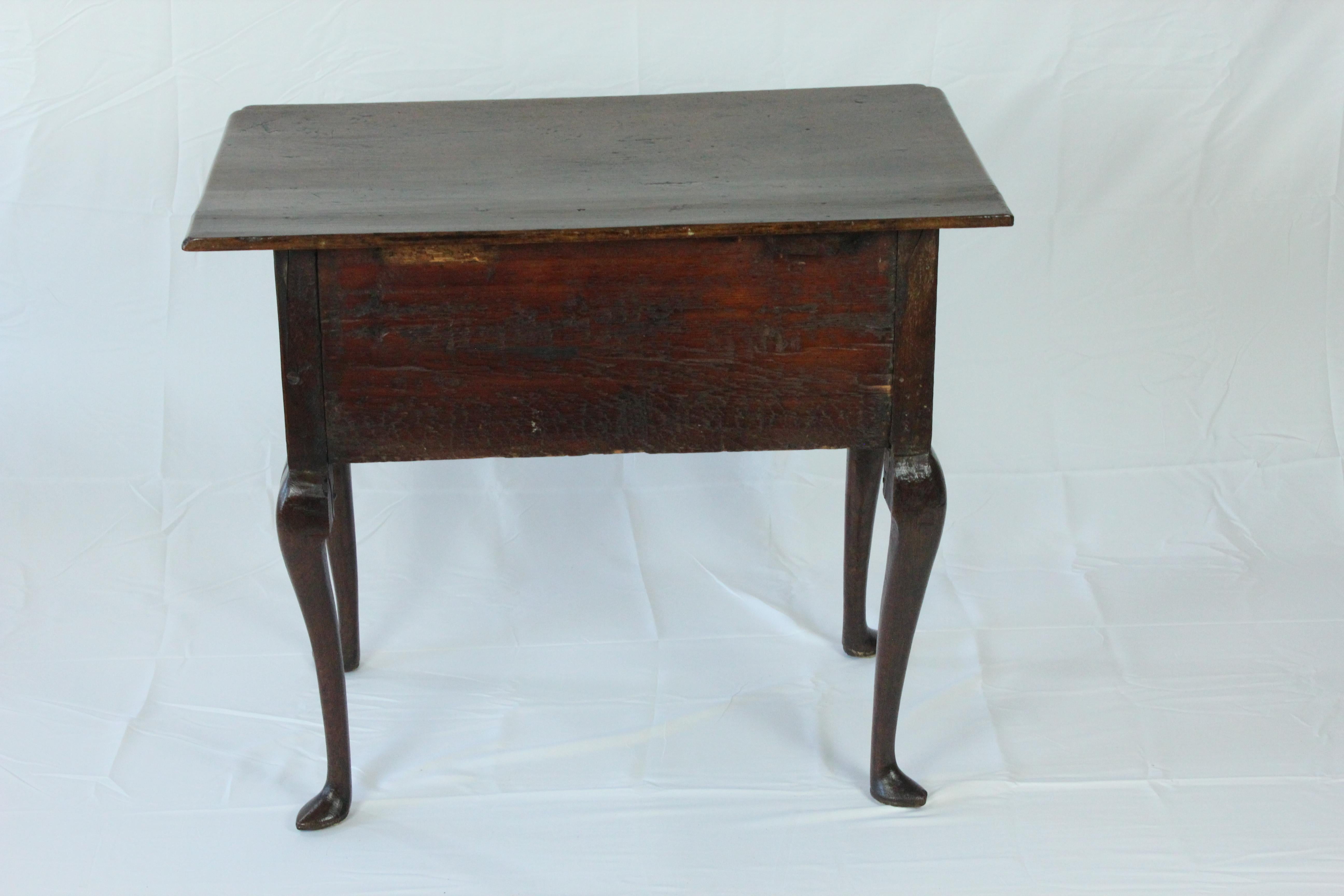 Antigua mesa baja inglesa de roble de Jorge II, circa 1740 en venta 11