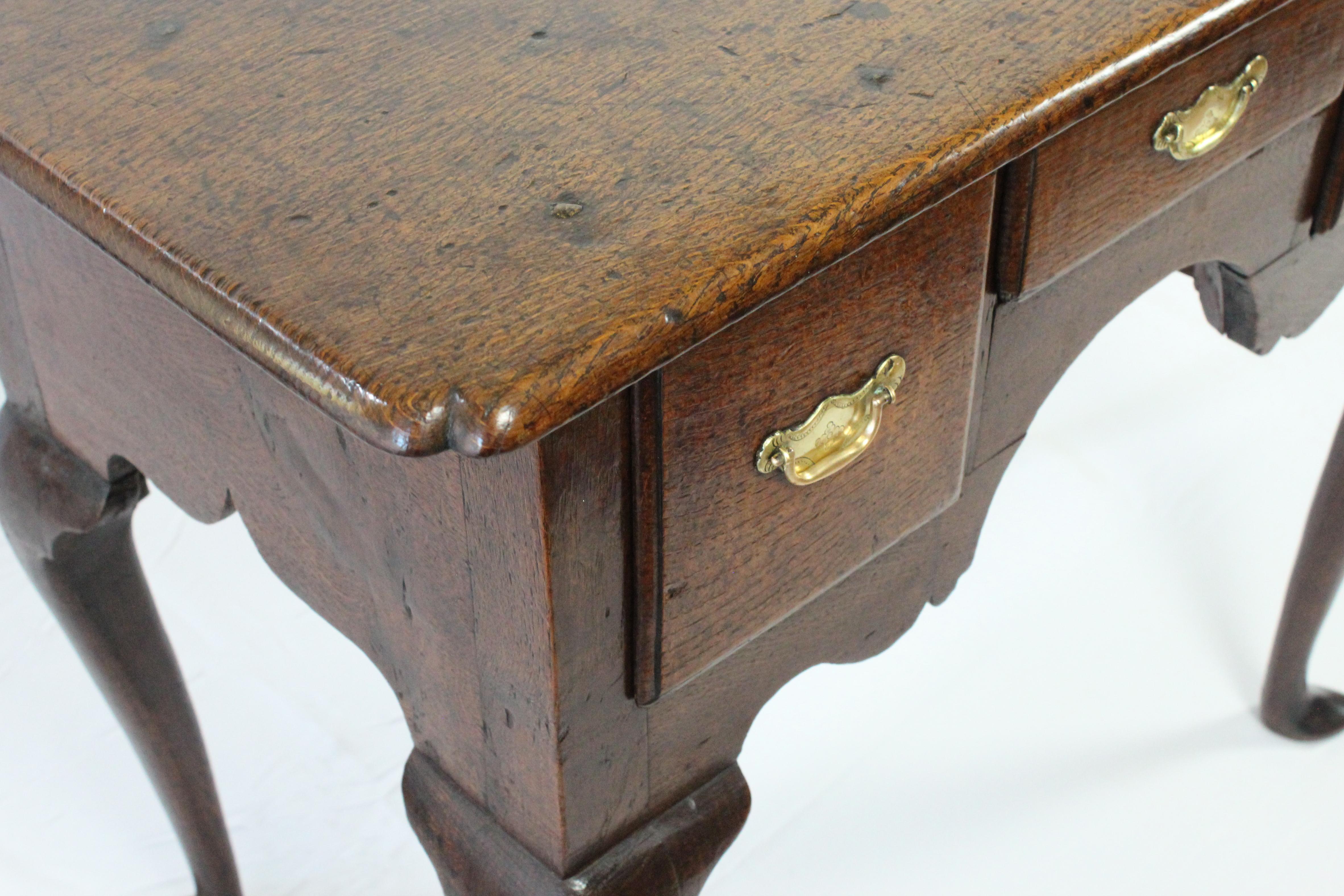 Antigua mesa baja inglesa de roble de Jorge II, circa 1740 en Bueno estado para la venta en Saint Helena, CA