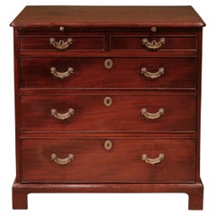 Ancienne commode en acajou d'époque George II