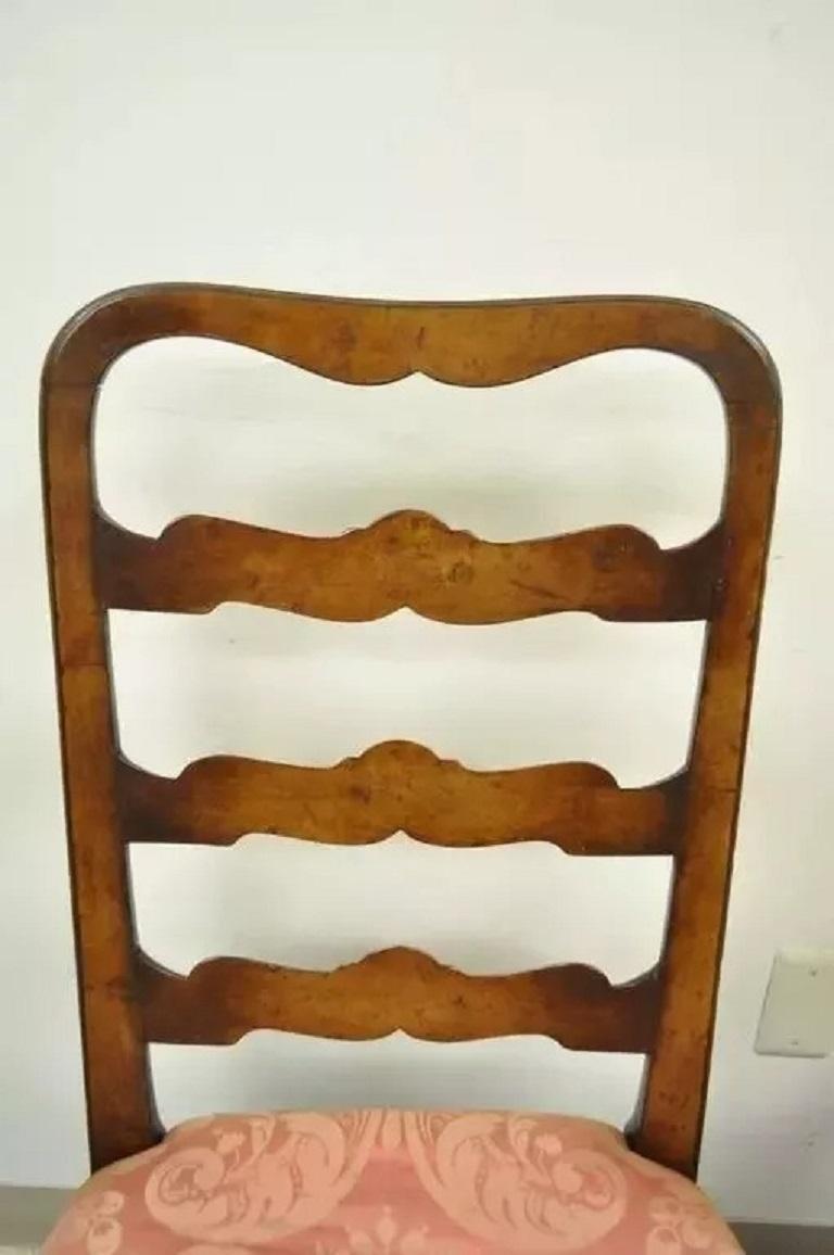Antique George II Ribbon Back Irish Ladder Back Walnut Dining Side Chairs - Pair Bon état - En vente à Philadelphia, PA