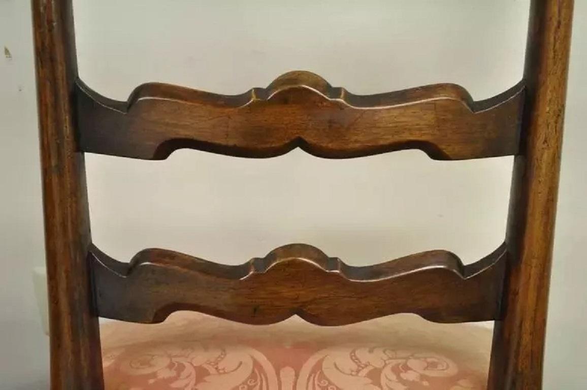 Tissu Antique George II Ribbon Back Irish Ladder Back Walnut Dining Side Chairs - Pair en vente