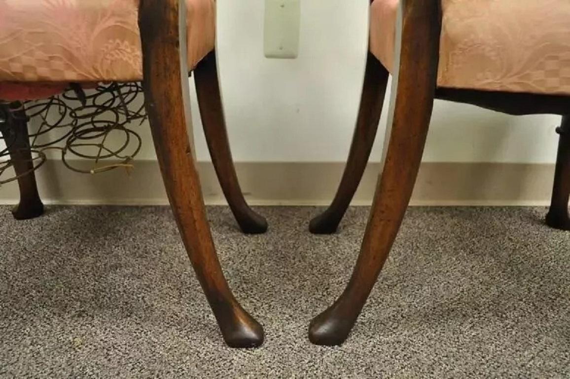 Antique George II Ribbon Back Irish Ladder Back Walnut Dining Side Chairs - Pair en vente 1