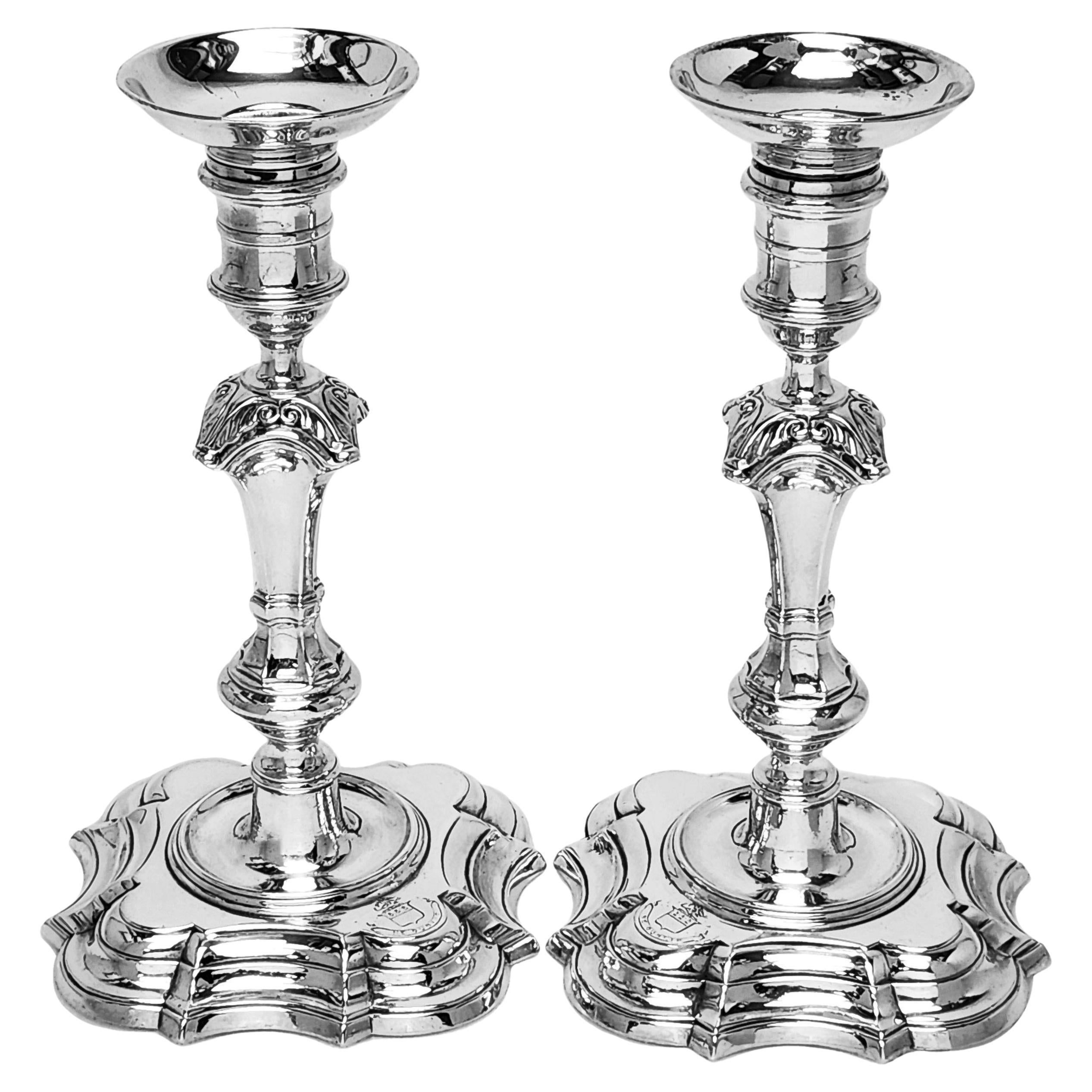 Antiguos candelabros de plata de ley Jorge II 1750 Siglo XVIII John Cafe