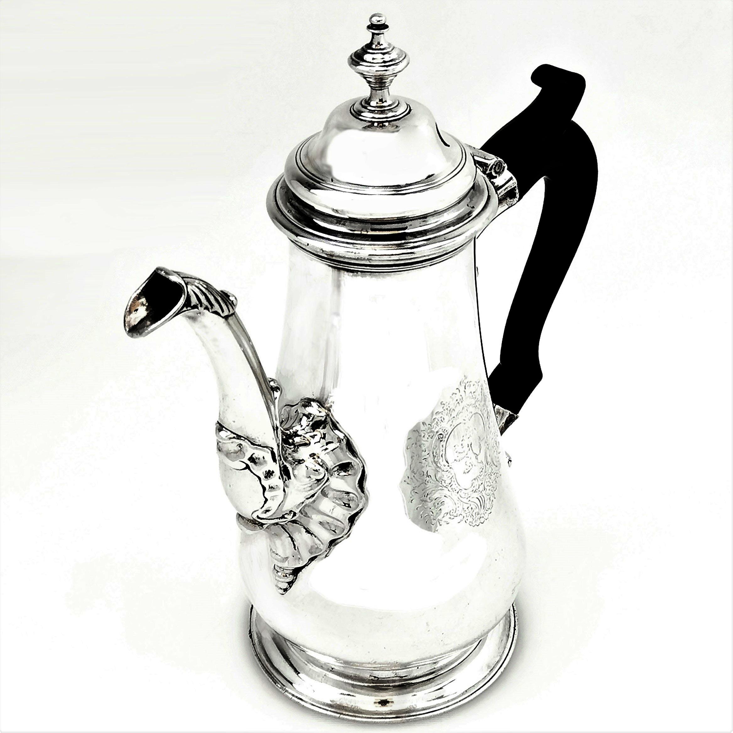 Antique George II Sterling Silver Oversized Coffee Pot 1754 In Good Condition In London, GB