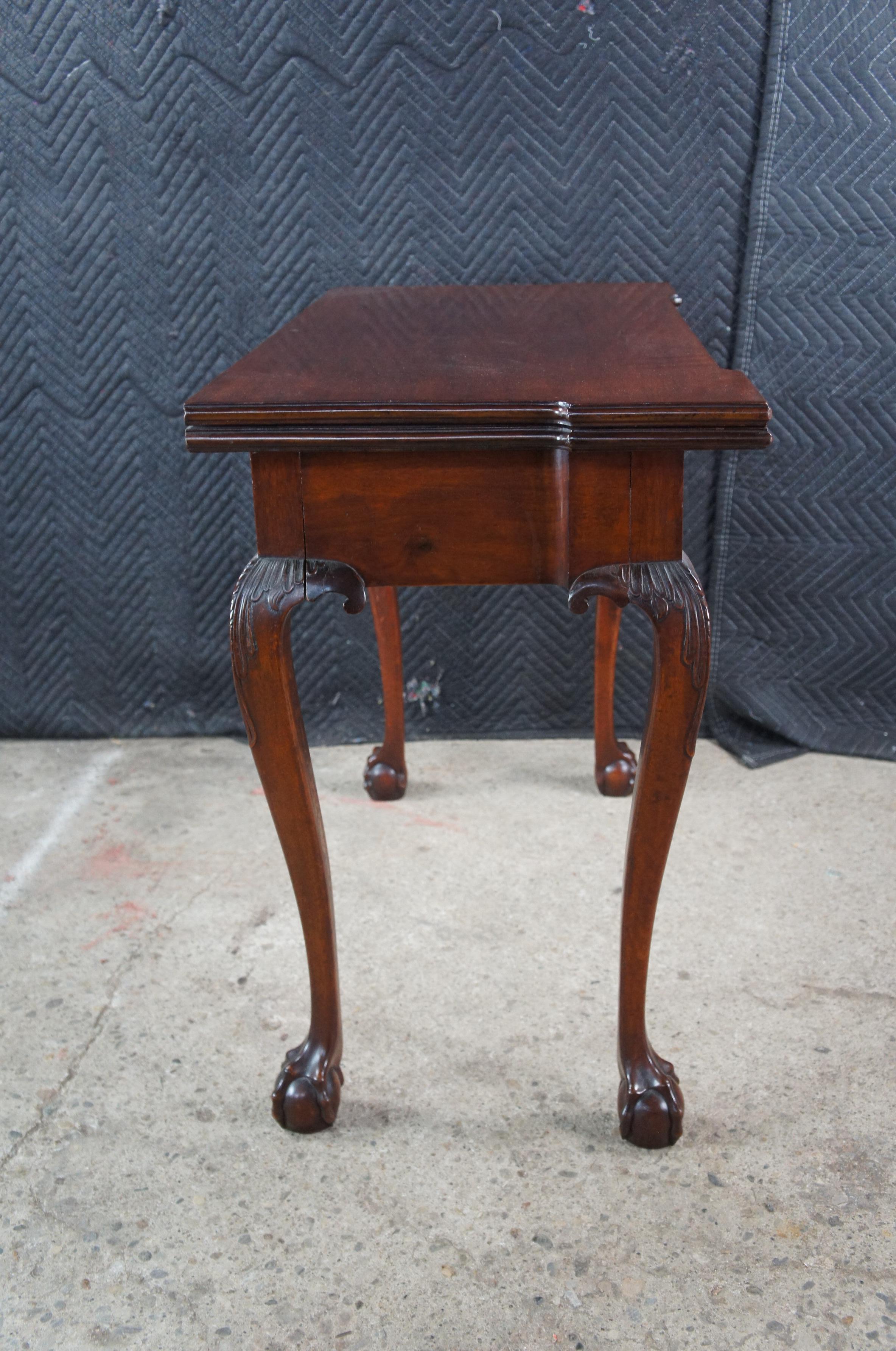 Mesa de Juego de Cartas con Pies de Garra de Caoba Estilo Chippendale Jorge II Antiguo en venta 10