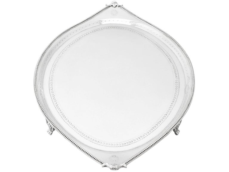 English Antique George III 1780s Sterling Silver Salver by John Crouch & Thomas Hannam For Sale