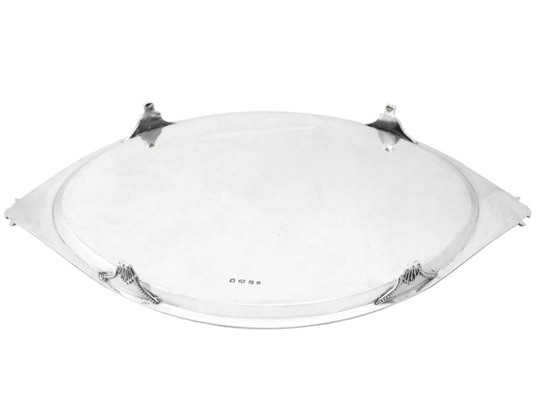 Antique George III 1780s Sterling Silver Salver by John Crouch & Thomas Hannam For Sale 3
