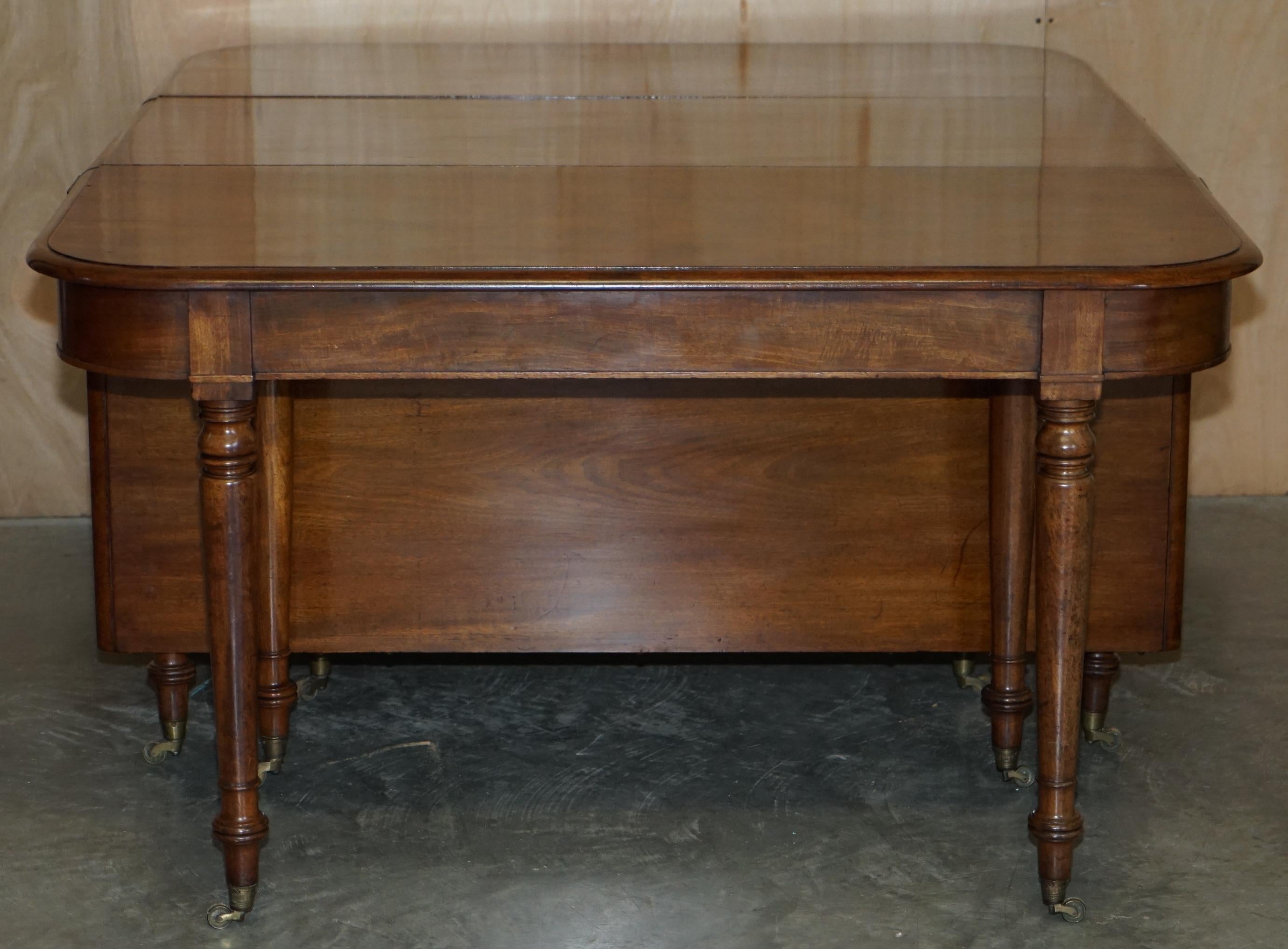 Antique George III 1820 Flamed Hardwood Fully Restored Extending Dining Table For Sale 6