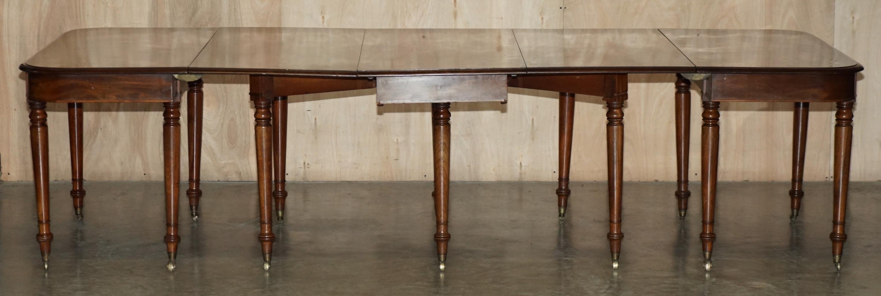 Antique George III 1820 Flamed Hardwood Fully Restored Extending Dining Table For Sale 8
