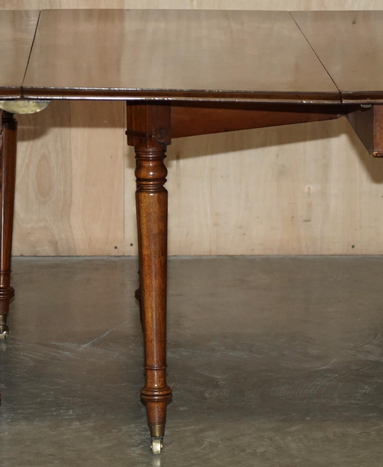 Antique George III 1820 Flamed Hardwood Fully Restored Extending Dining Table For Sale 9