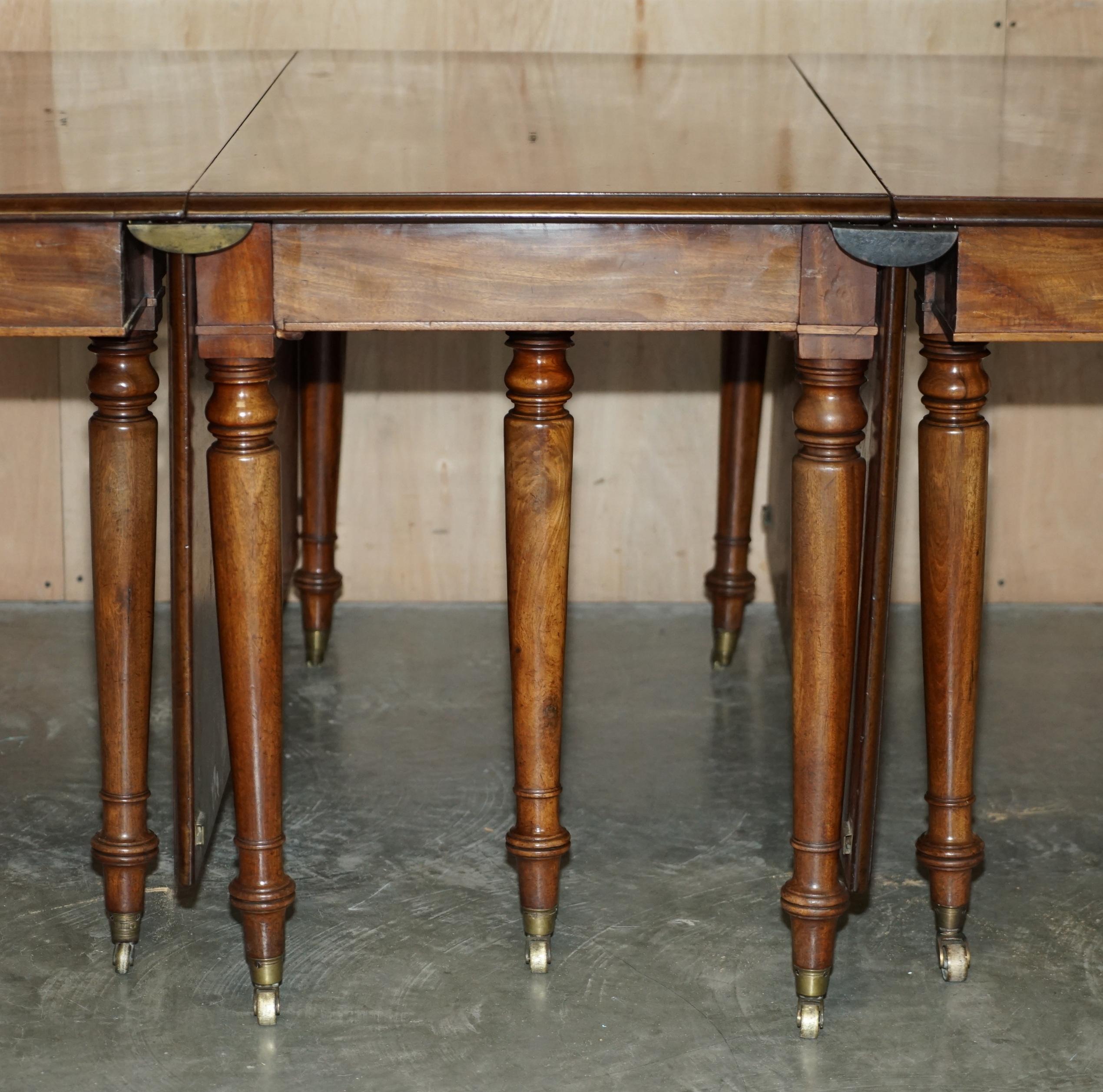 Hand-Crafted Antique George III 1820 Flamed Hardwood Fully Restored Extending Dining Table For Sale