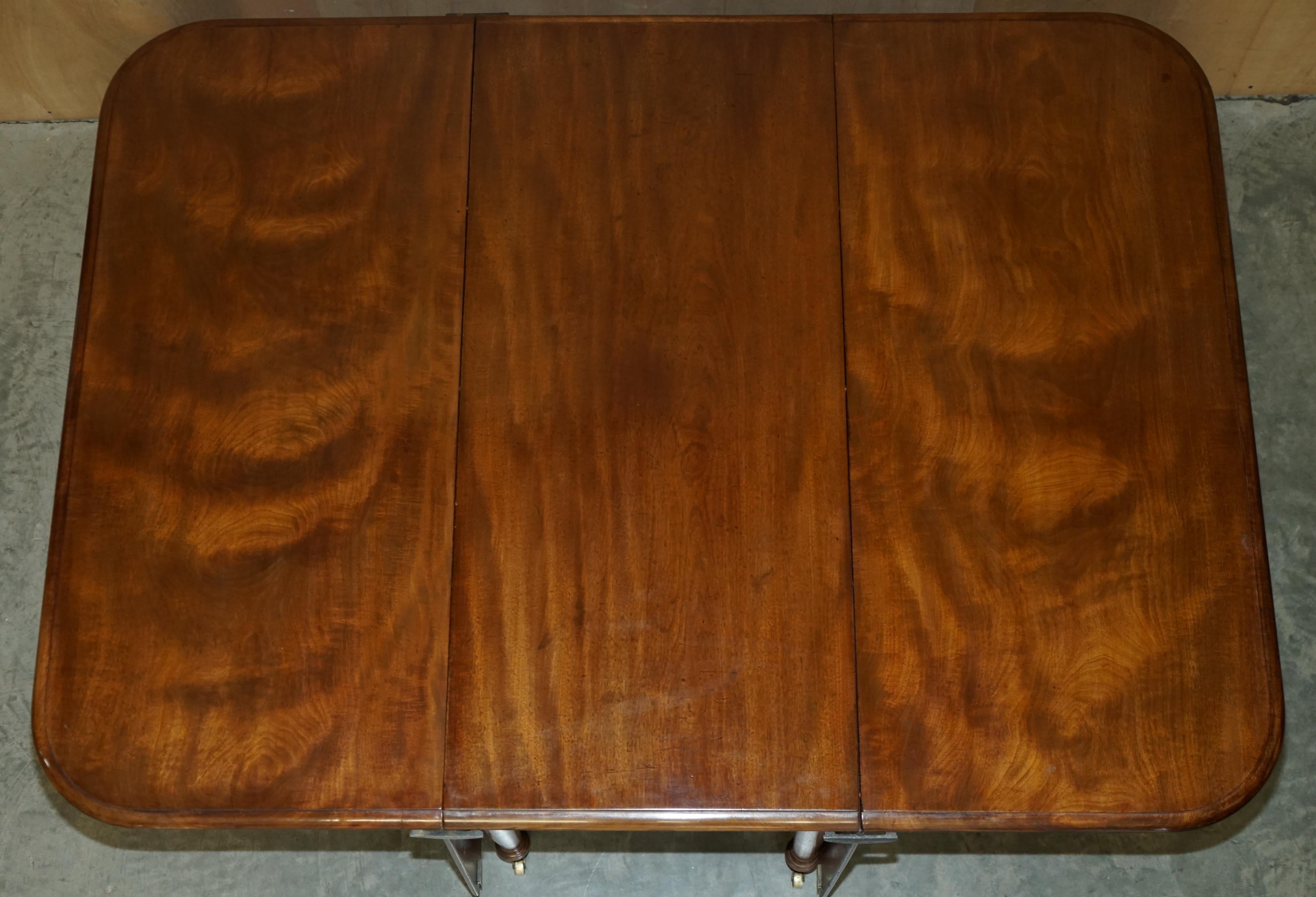 Antique George III 1820 Flamed Hardwood Fully Restored Extending Dining Table For Sale 3