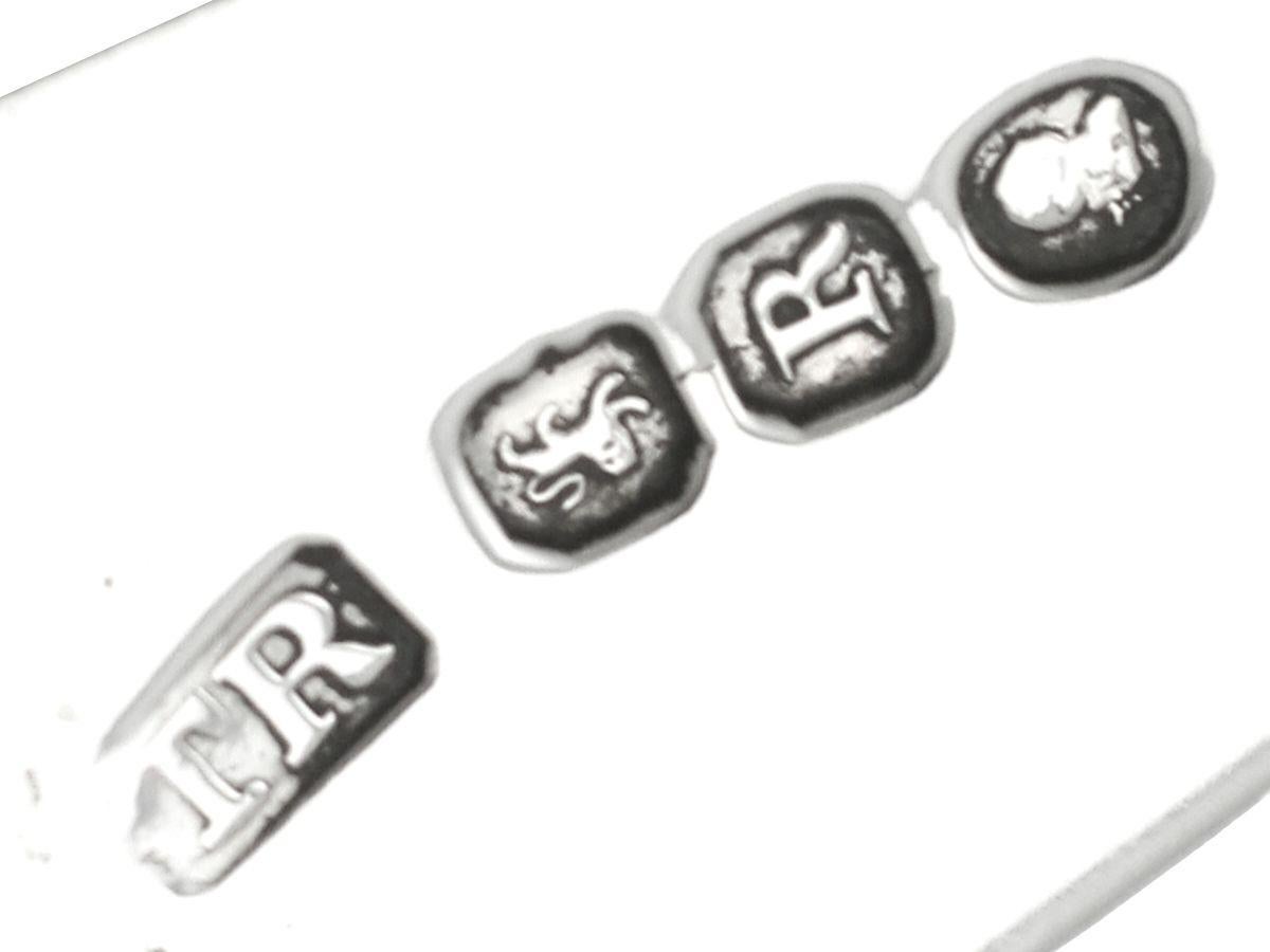 Antiguas Soperas con Cacillo de Plata de Ley Estilo George III Adams en venta 4