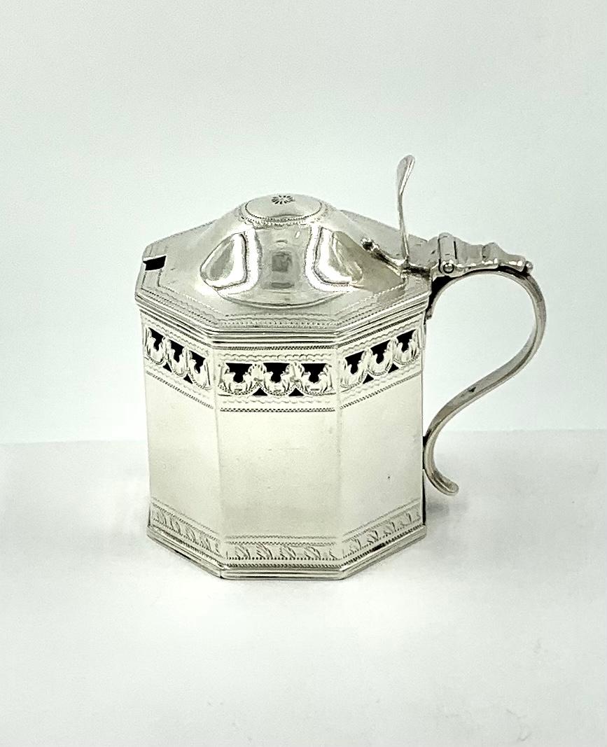 British Antique George III Armorial Silver Mustard Pot, Henry Chawner, London, 1794 For Sale