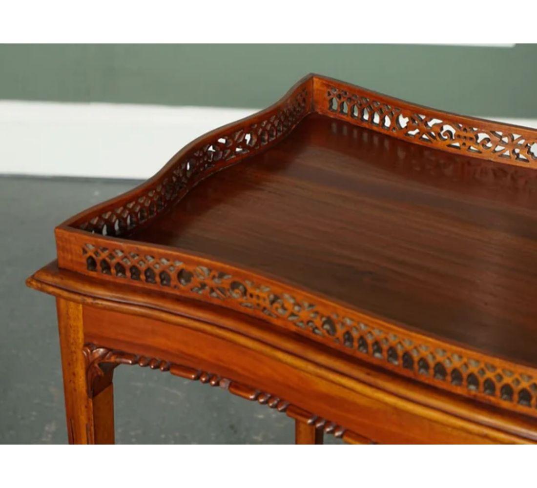 Ancienne table console de style Chippendale George III en vente 1