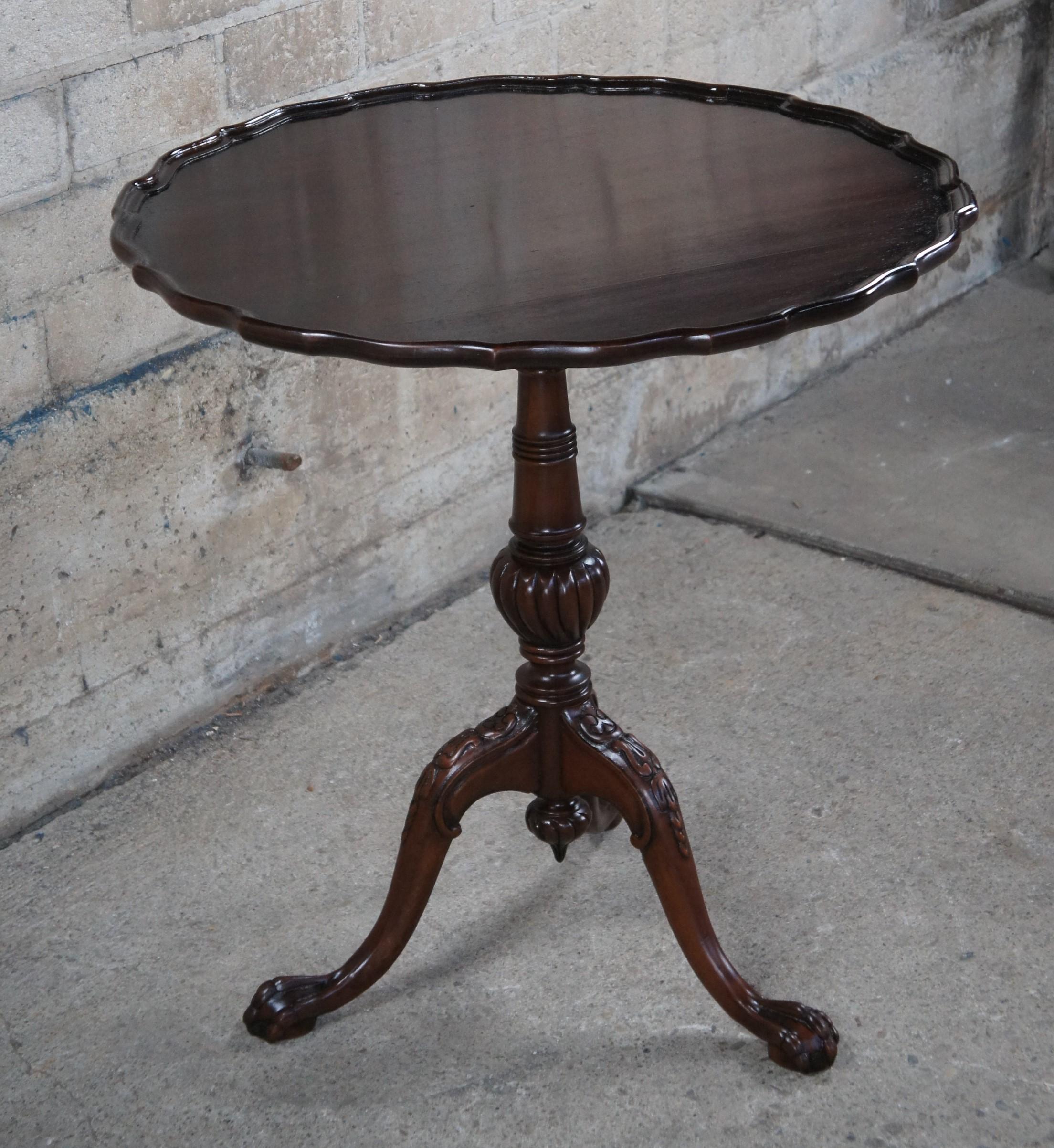 Antique George III Chippendale Style Mahogany Tilt Top Pie Crust Tea Table 29