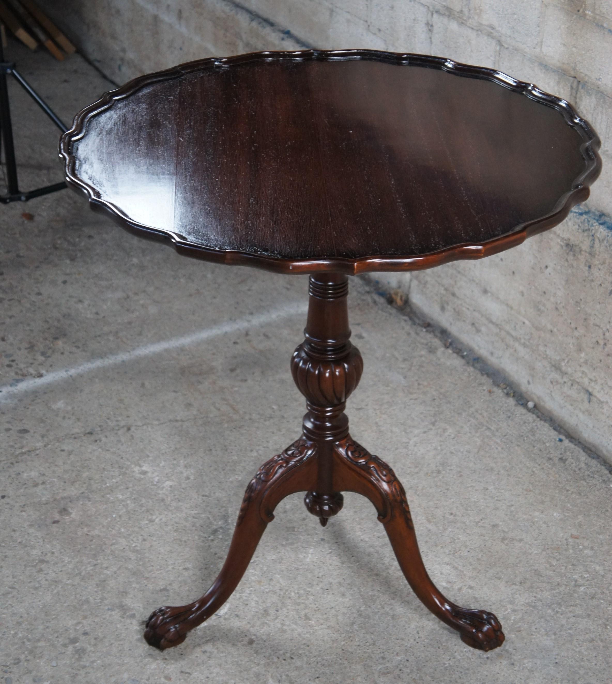 Early 20th Century Antique George III Chippendale Style Mahogany Tilt Top Pie Crust Tea Table 29