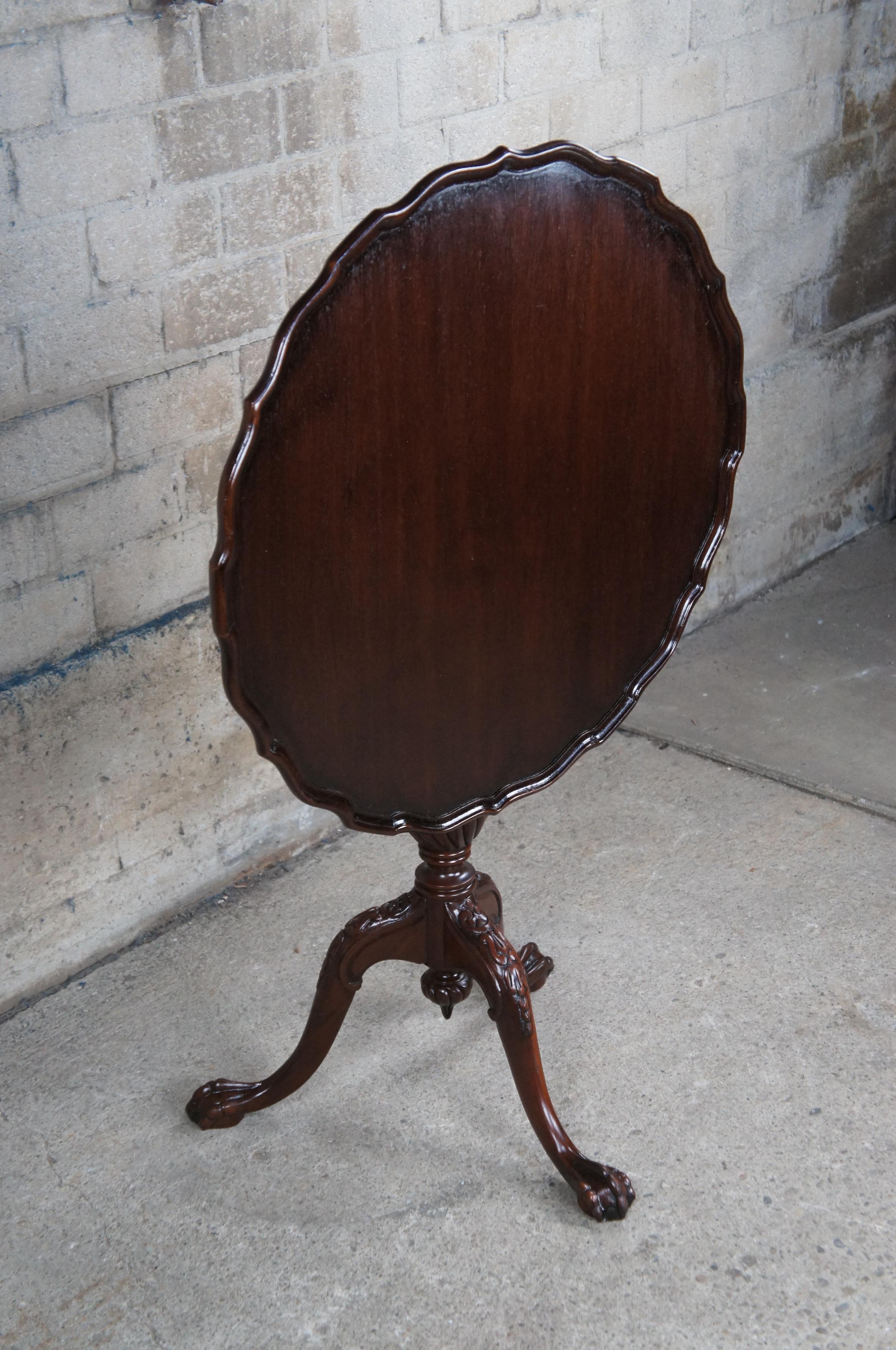 Antique George III Chippendale Style Mahogany Tilt Top Pie Crust Tea Table 29