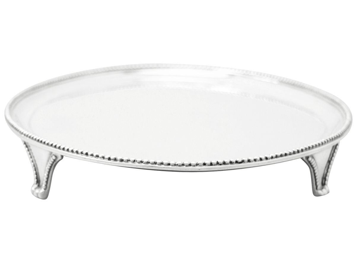George III English Sterling Silver Salver In Excellent Condition For Sale In Jesmond, Newcastle Upon Tyne