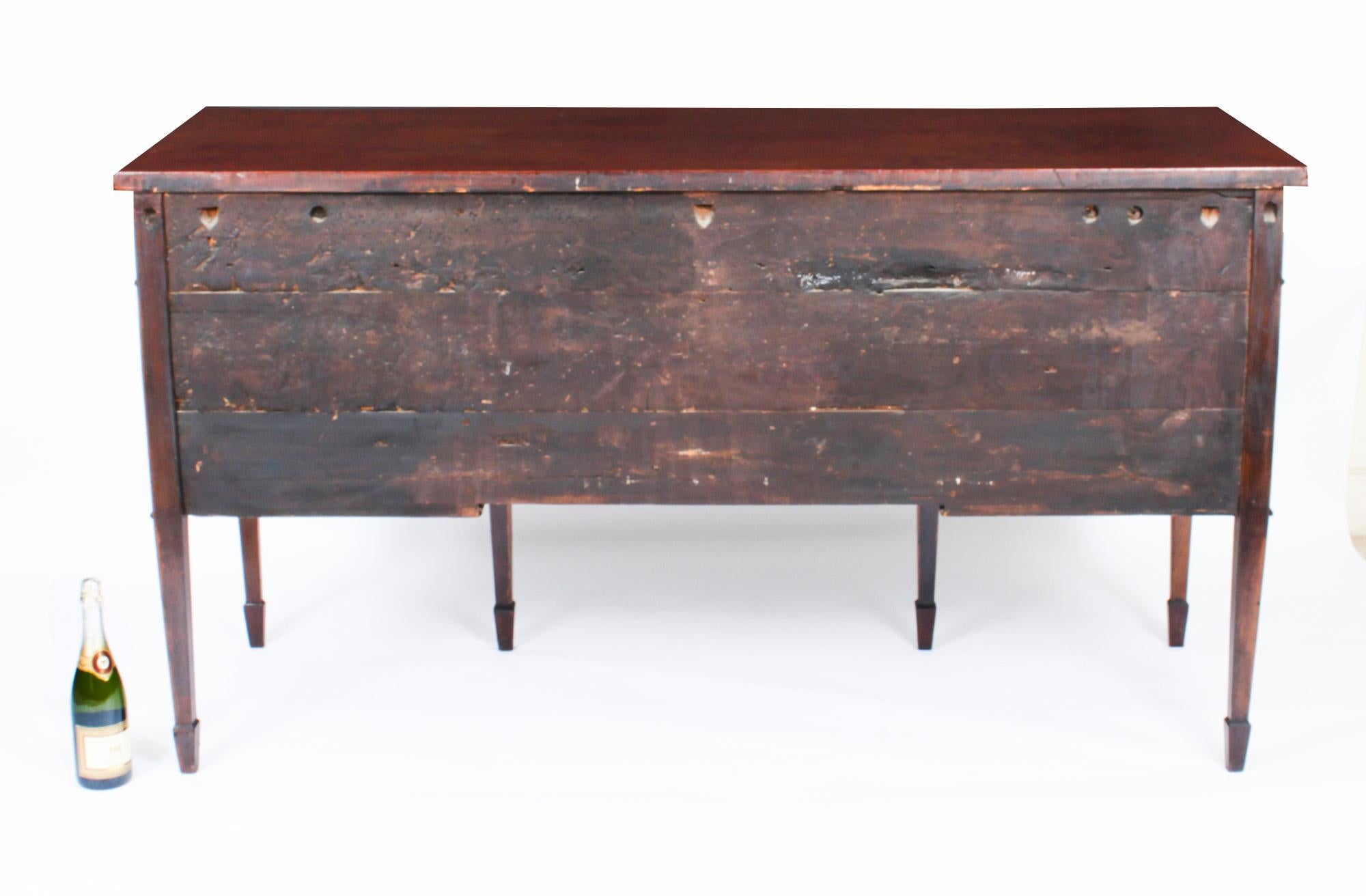Antique George III Flame Mahogany Serpentine Sideboard, 19th Century For Sale 13