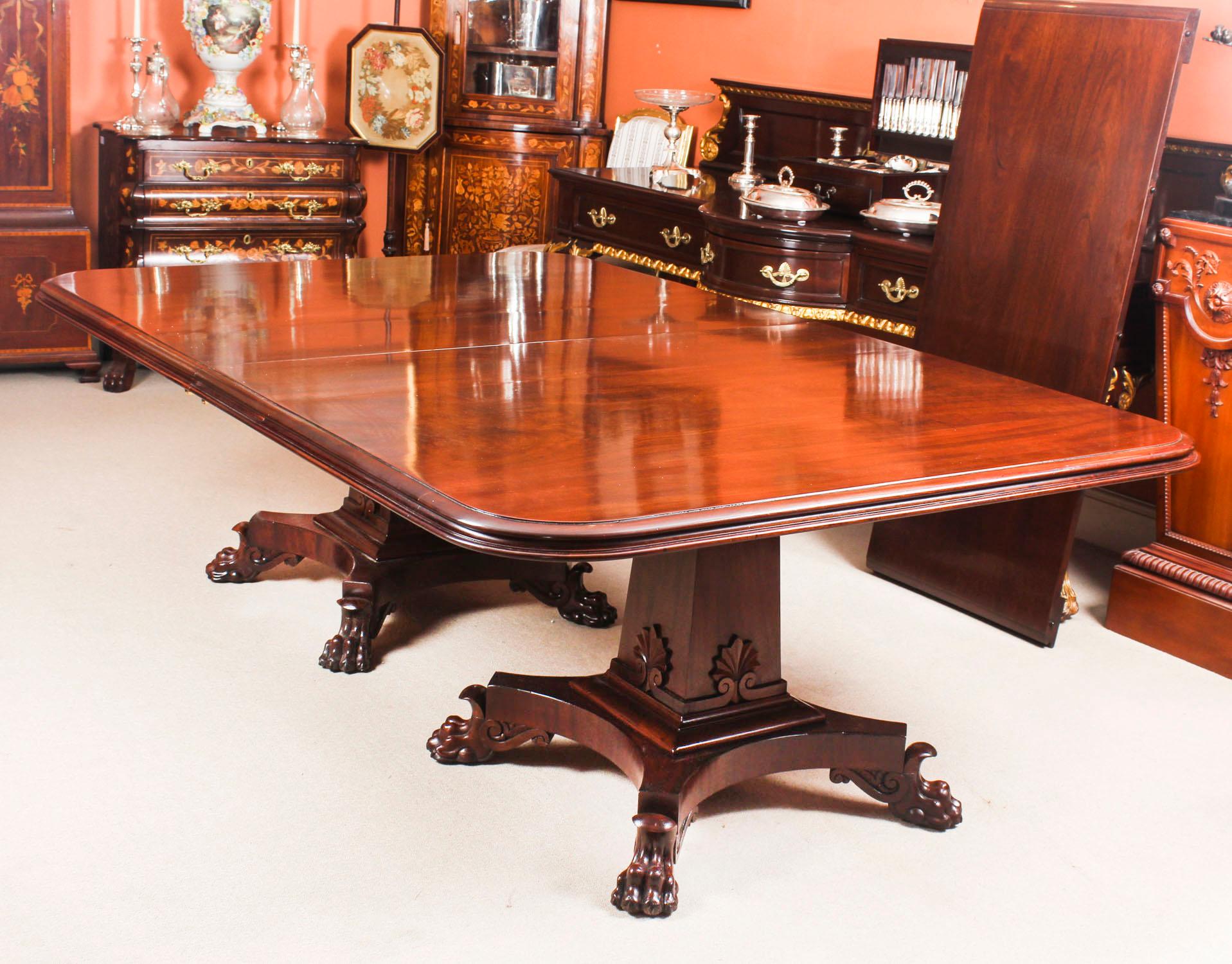 Antique George III Flame Mahogany Twin Pedestal Dining Table, 19th Century 2