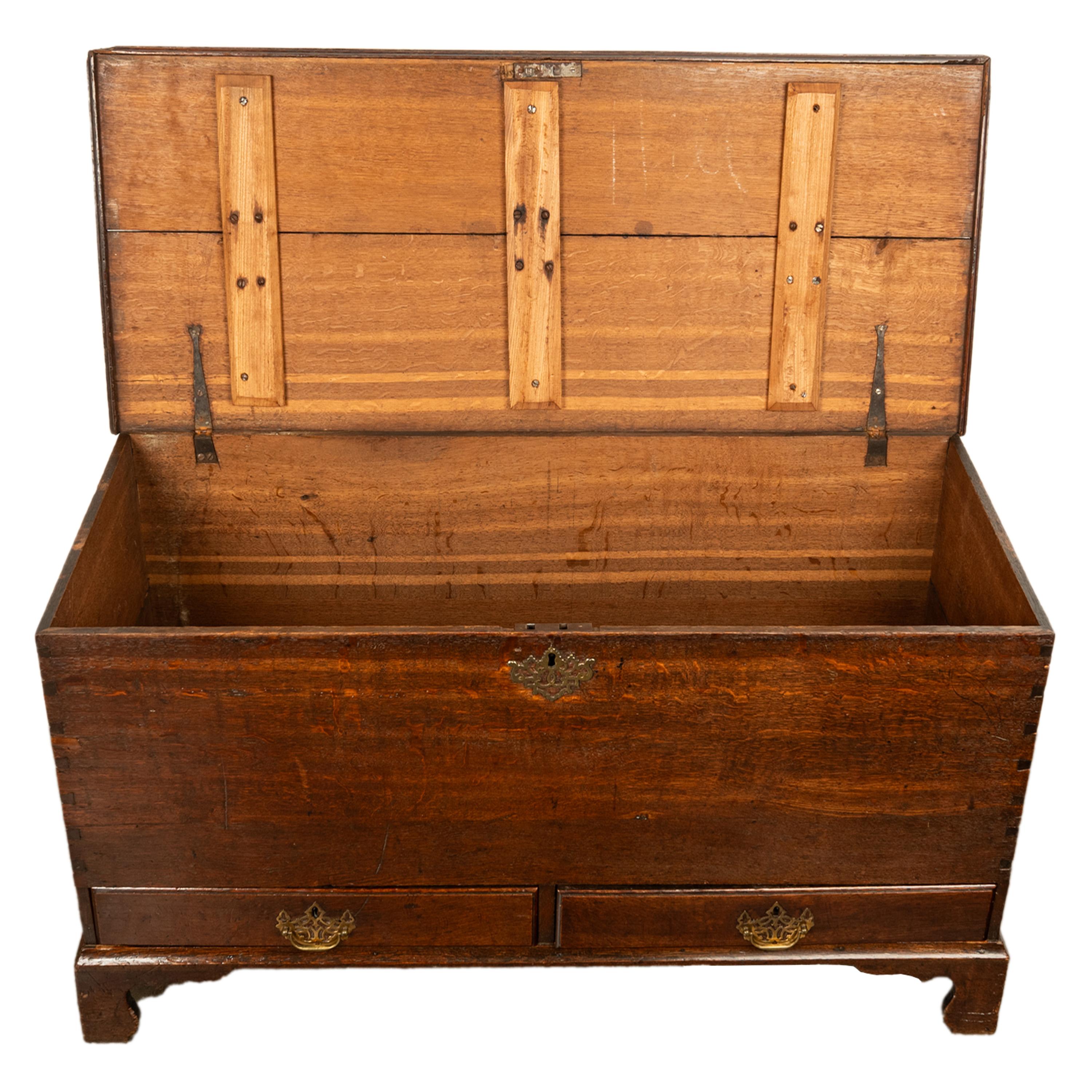 Antique George III Georgian Oak Dovetailed Mule Chest Coffer Drawers 1760 For Sale 6