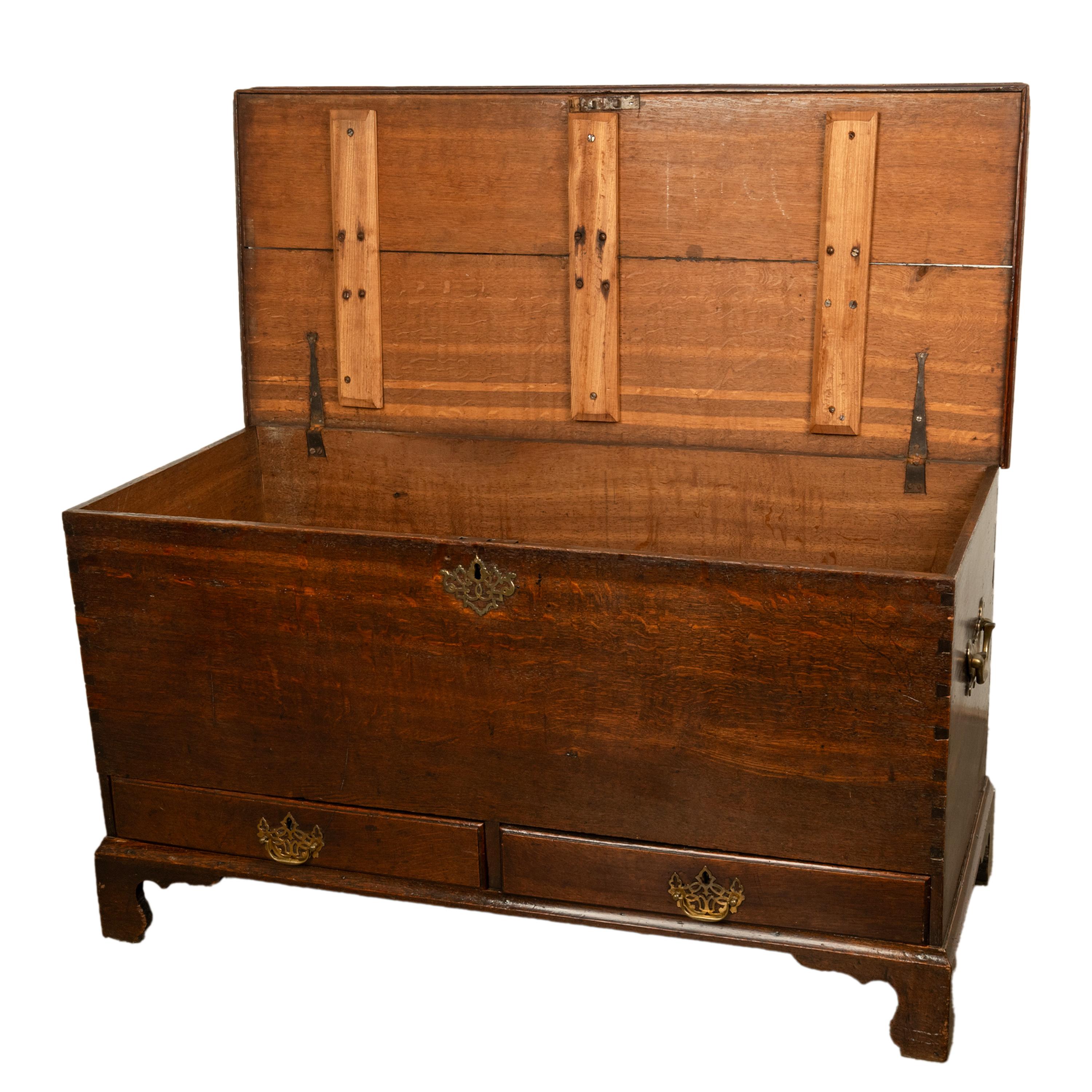 Antique George III Georgian Oak Dovetailed Mule Chest Coffer Drawers 1760 For Sale 12