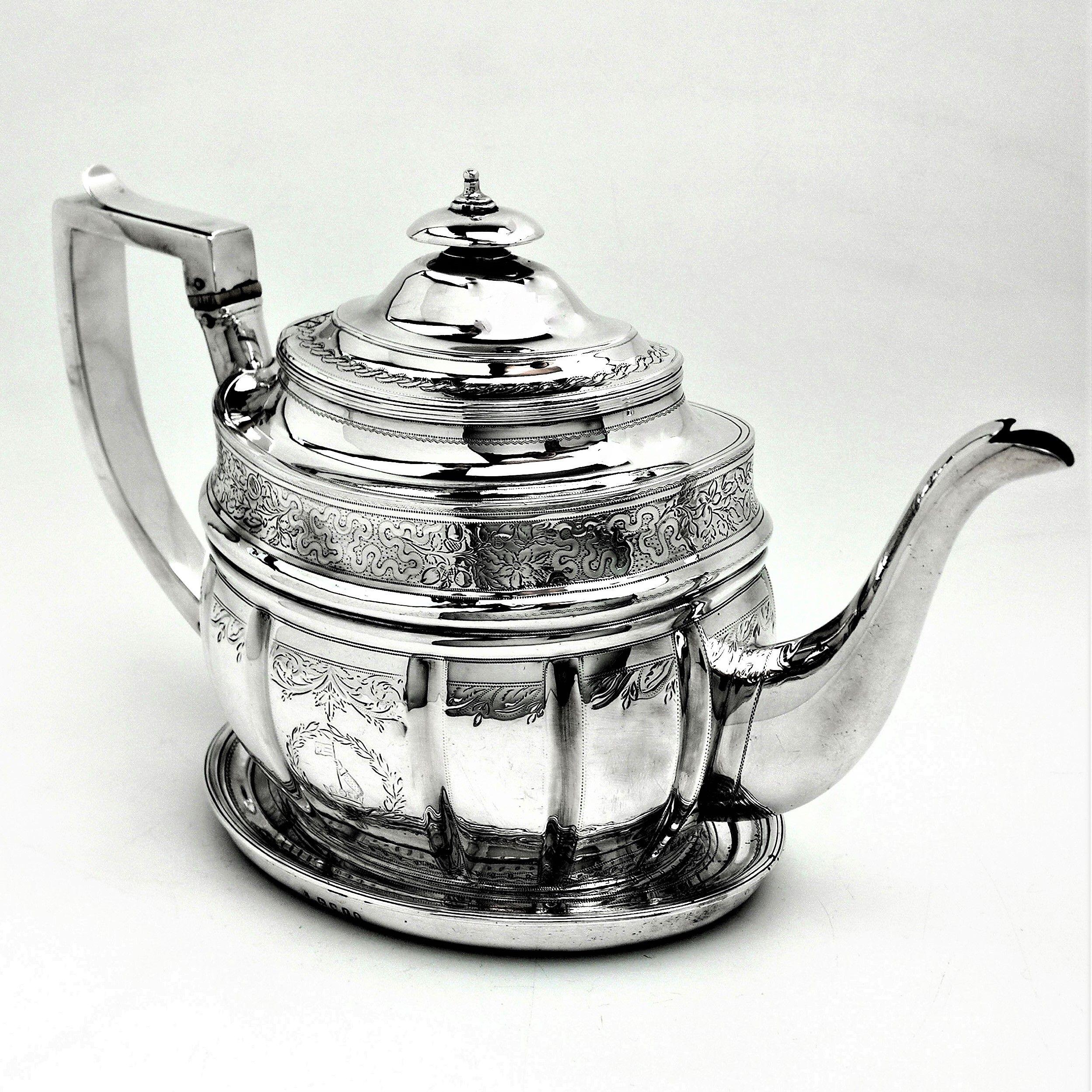 silver tea pot