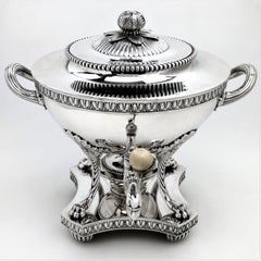 Urne à thé / Samovar en argent sterling antique George III:: 1808