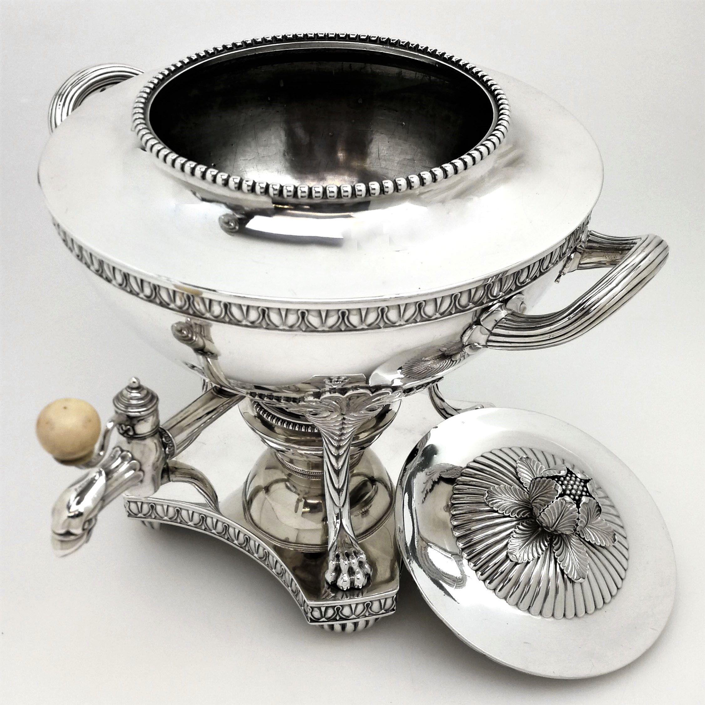 Antique George III Georgian Sterling Silver Tea Urn / Samovar, 1808 In Good Condition In London, GB