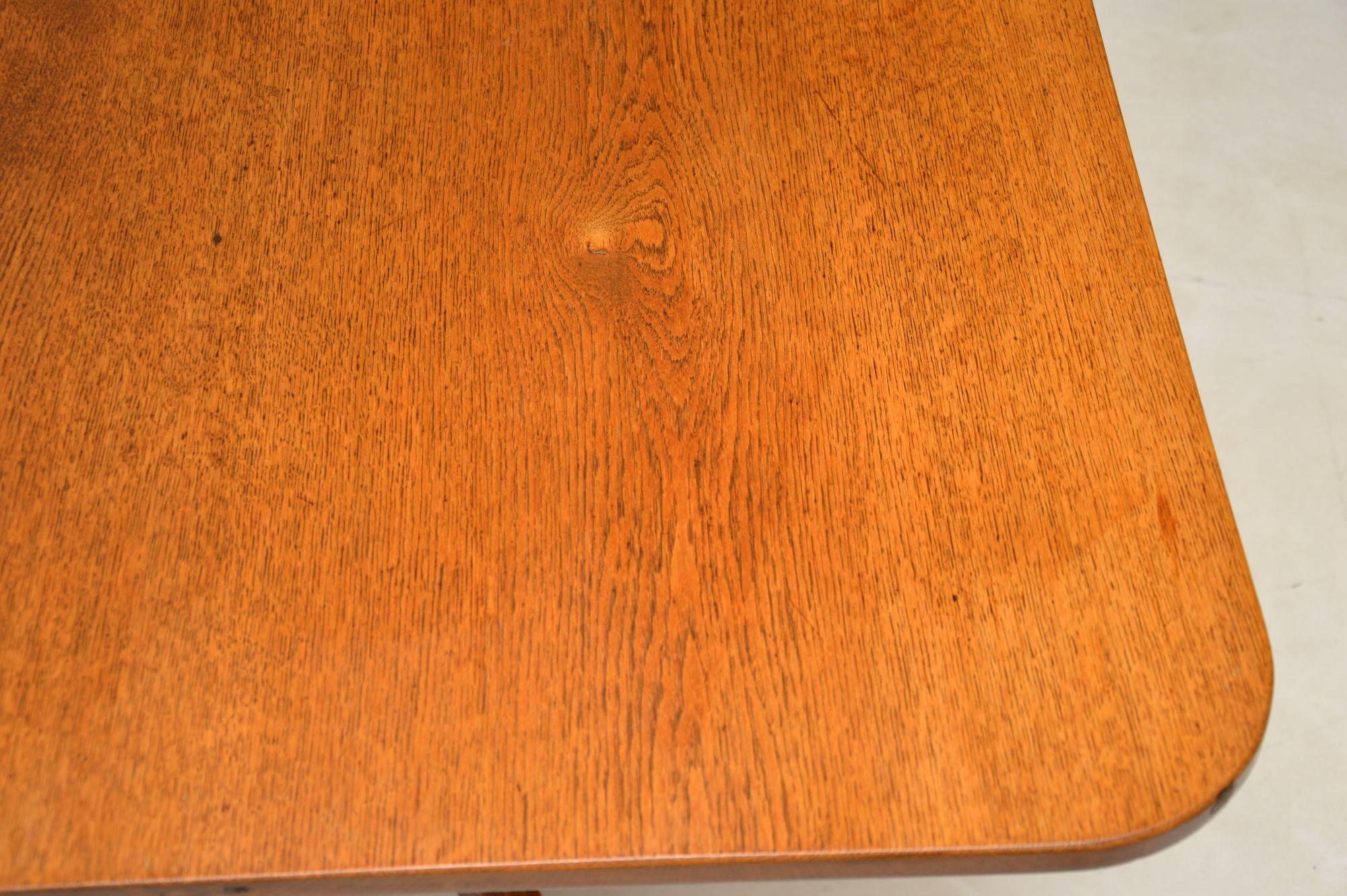 Antique George III Golden Oak Tilt-Top Table 5